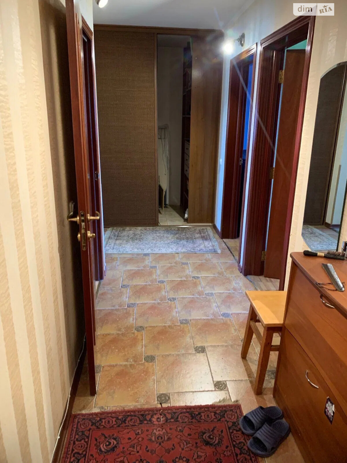 Продаж трикімнатної квартири в Києві, на просп. Романа Шухевича 2, район Райдужний Масив фото 1 Продаж трикімнатної квартири в Києві, на просп. Романа Шухевича 2, район Райдужний Масив фото 1
