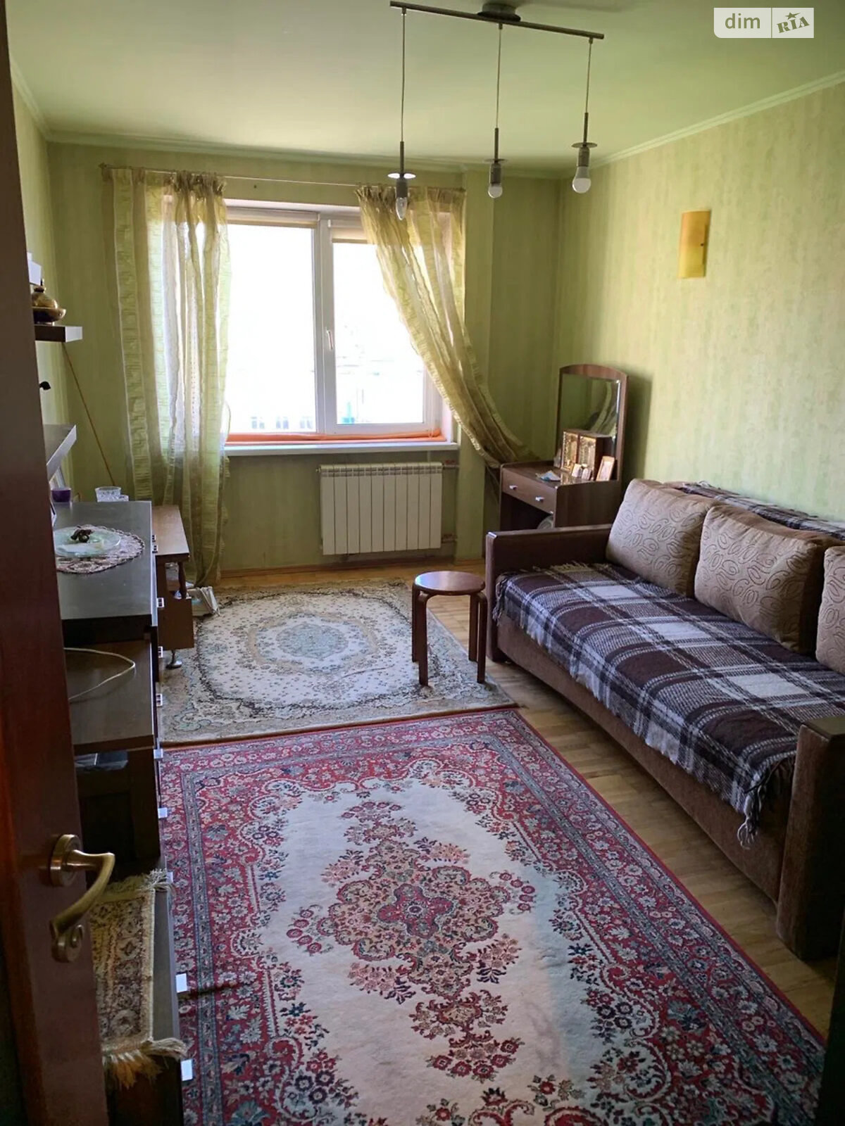 Продаж трикімнатної квартири в Києві, на просп. Романа Шухевича 2, район Райдужний Масив фото 1 Продаж трикімнатної квартири в Києві, на просп. Романа Шухевича 2, район Райдужний Масив фото 1