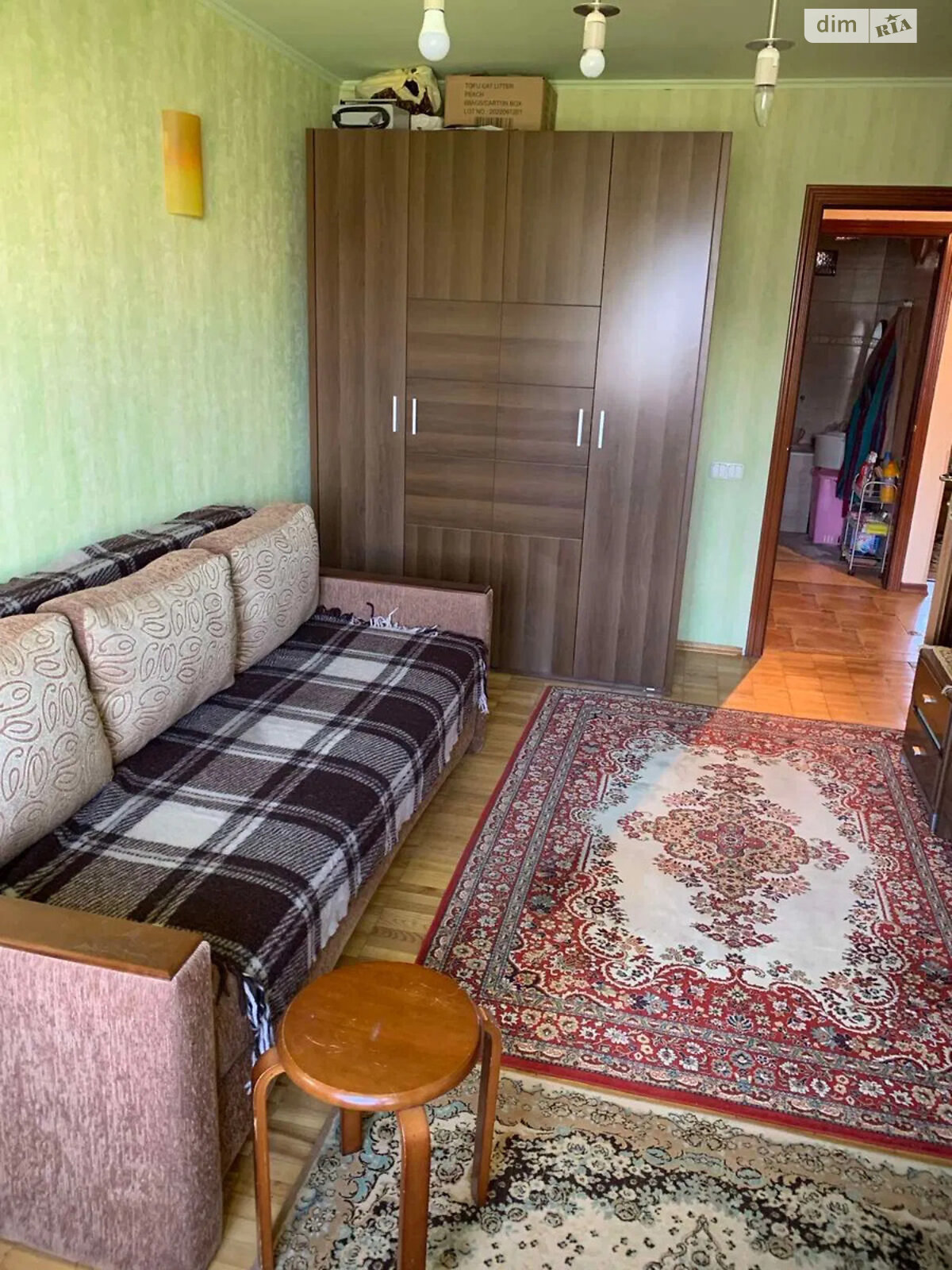 Продаж трикімнатної квартири в Києві, на просп. Романа Шухевича 2, район Райдужний Масив фото 1 Продаж трикімнатної квартири в Києві, на просп. Романа Шухевича 2, район Райдужний Масив фото 1