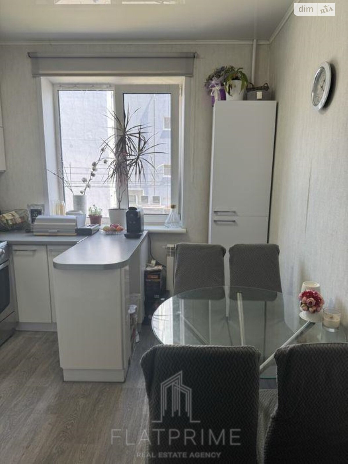 Продаж двокімнатної квартири в Києві, на просп. Романа Шухевича 10, район Райдужний Масив фото 1 Продаж двокімнатної квартири в Києві, на просп. Романа Шухевича 10, район Райдужний Масив фото 1