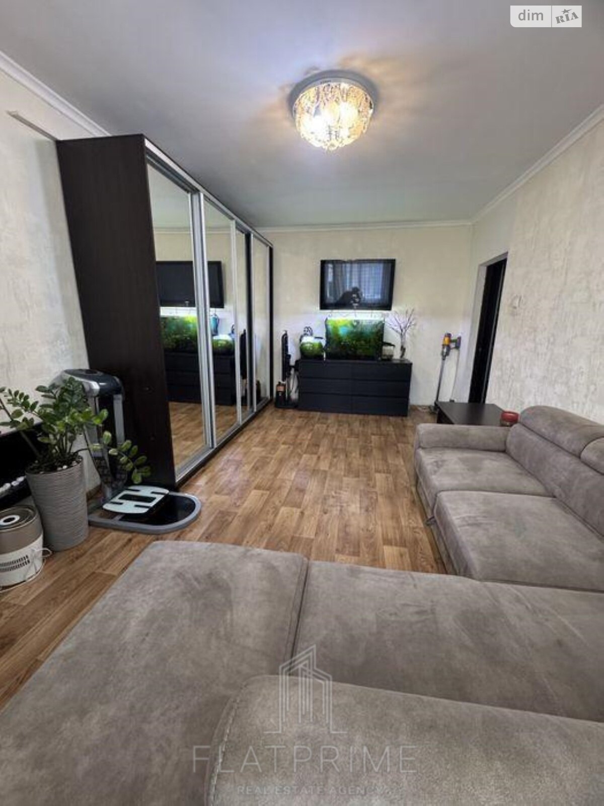 Продаж двокімнатної квартири в Києві, на просп. Романа Шухевича 10, район Райдужний Масив фото 1 Продаж двокімнатної квартири в Києві, на просп. Романа Шухевича 10, район Райдужний Масив фото 1