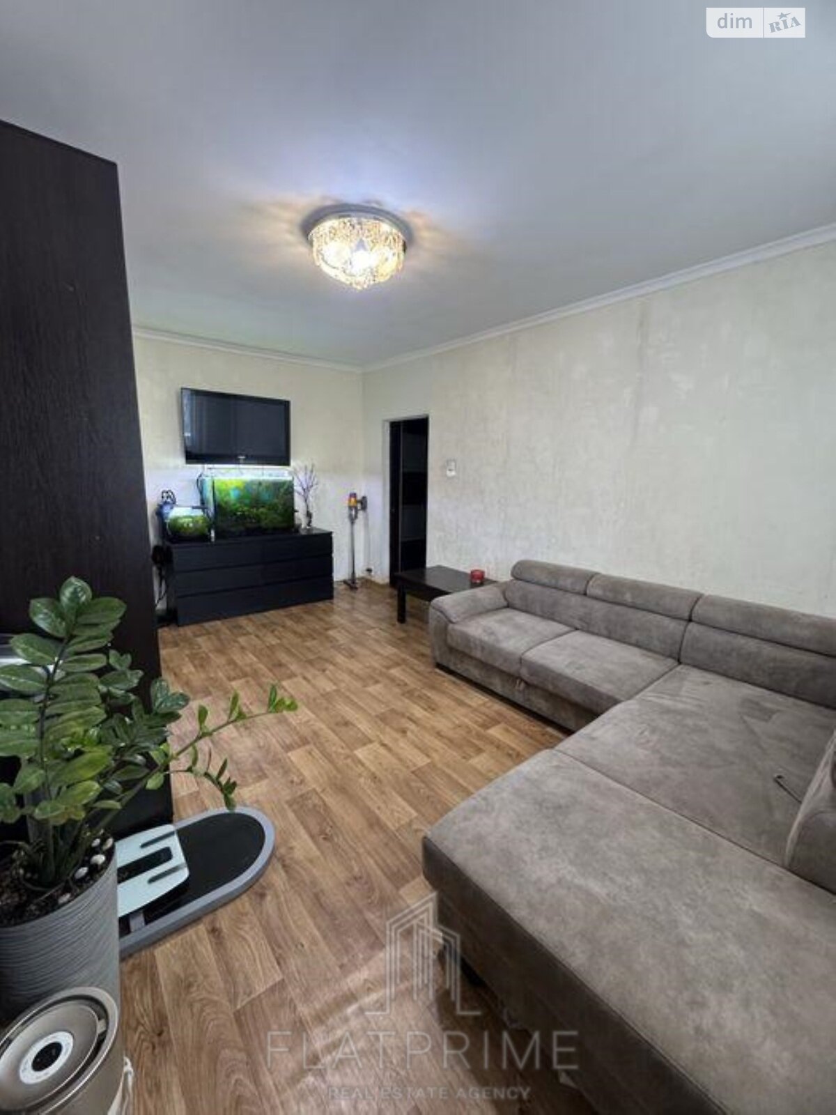 Продаж двокімнатної квартири в Києві, на просп. Романа Шухевича 10, район Райдужний Масив фото 1 Продаж двокімнатної квартири в Києві, на просп. Романа Шухевича 10, район Райдужний Масив фото 1