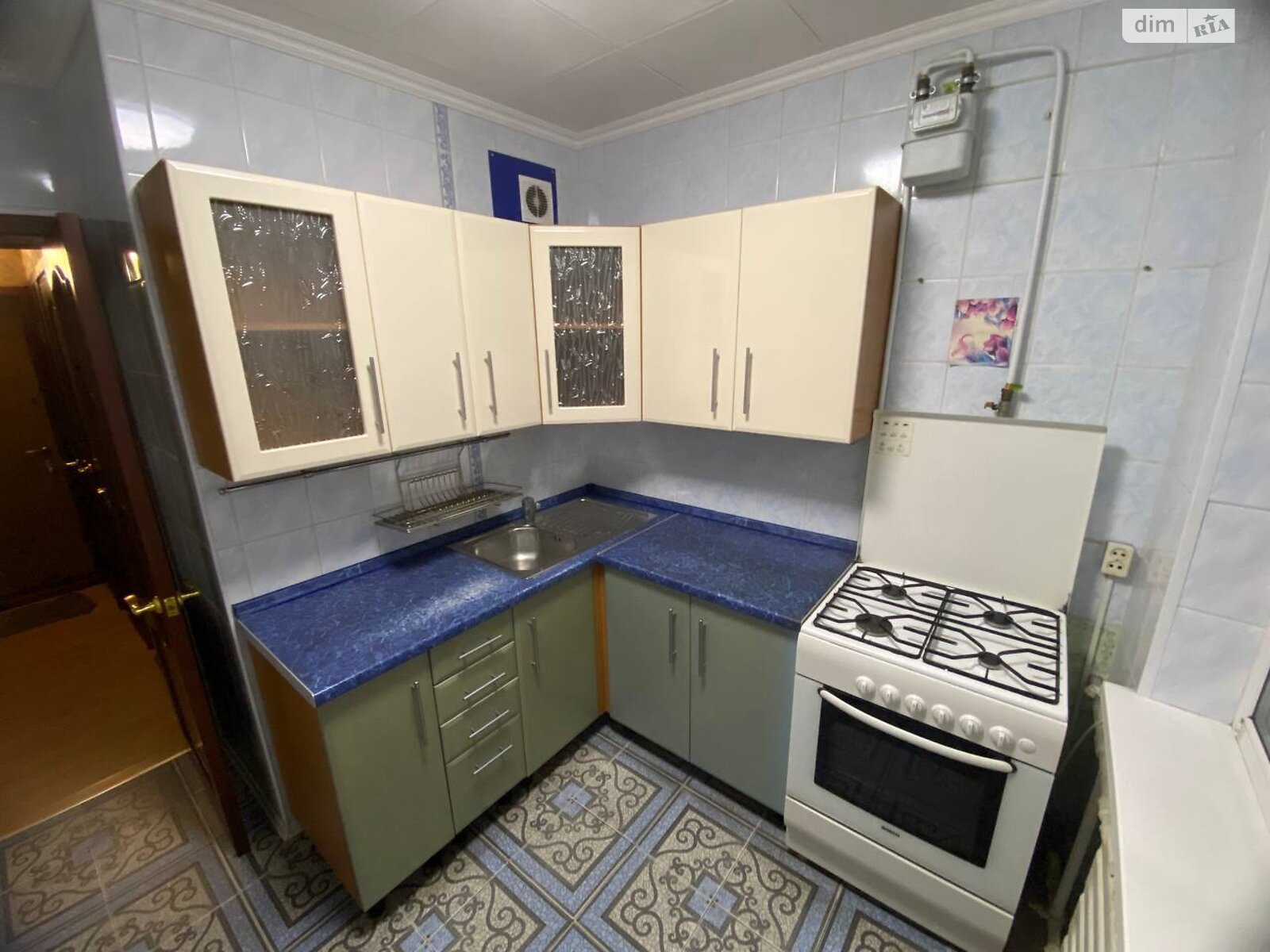 Продажа трехкомнатной квартиры в Киеве, на просп. Романа Шухевича 8А, район Радужный Массив фото 1