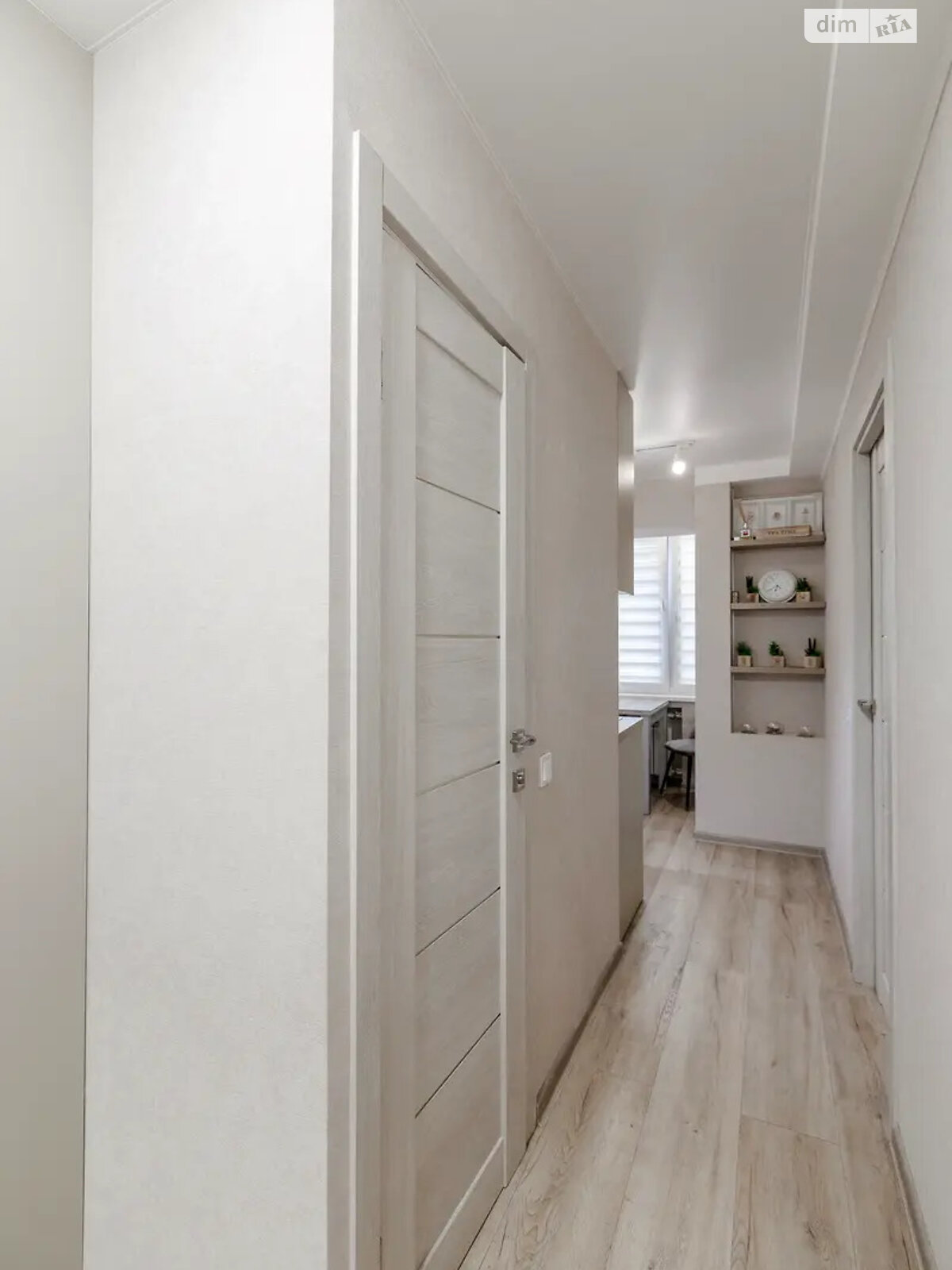 Продажа однокомнатной квартиры в Киеве, на просп. Воскресенский 23, район Радужный Массив фото 1 Продажа однокомнатной квартиры в Киеве, на просп. Воскресенский 23, район Радужный Массив фото 1