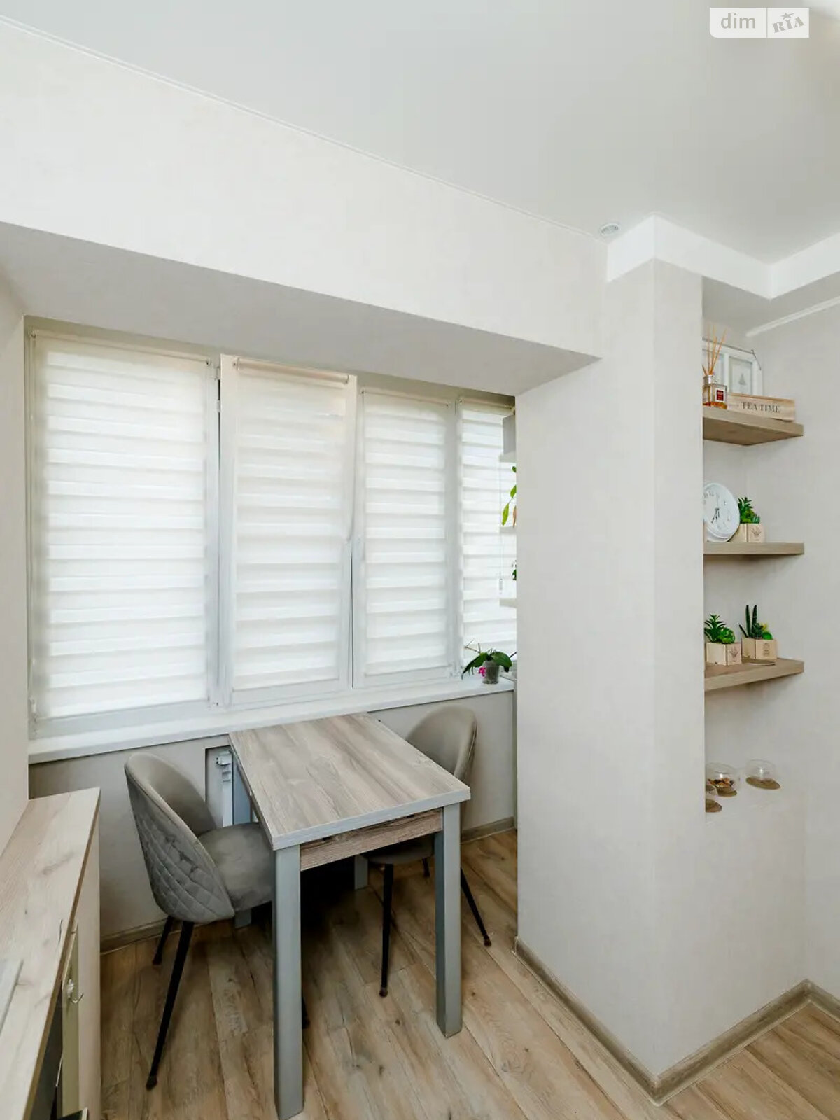 Продажа однокомнатной квартиры в Киеве, на просп. Воскресенский 23, район Радужный Массив фото 1 Продажа однокомнатной квартиры в Киеве, на просп. Воскресенский 23, район Радужный Массив фото 1