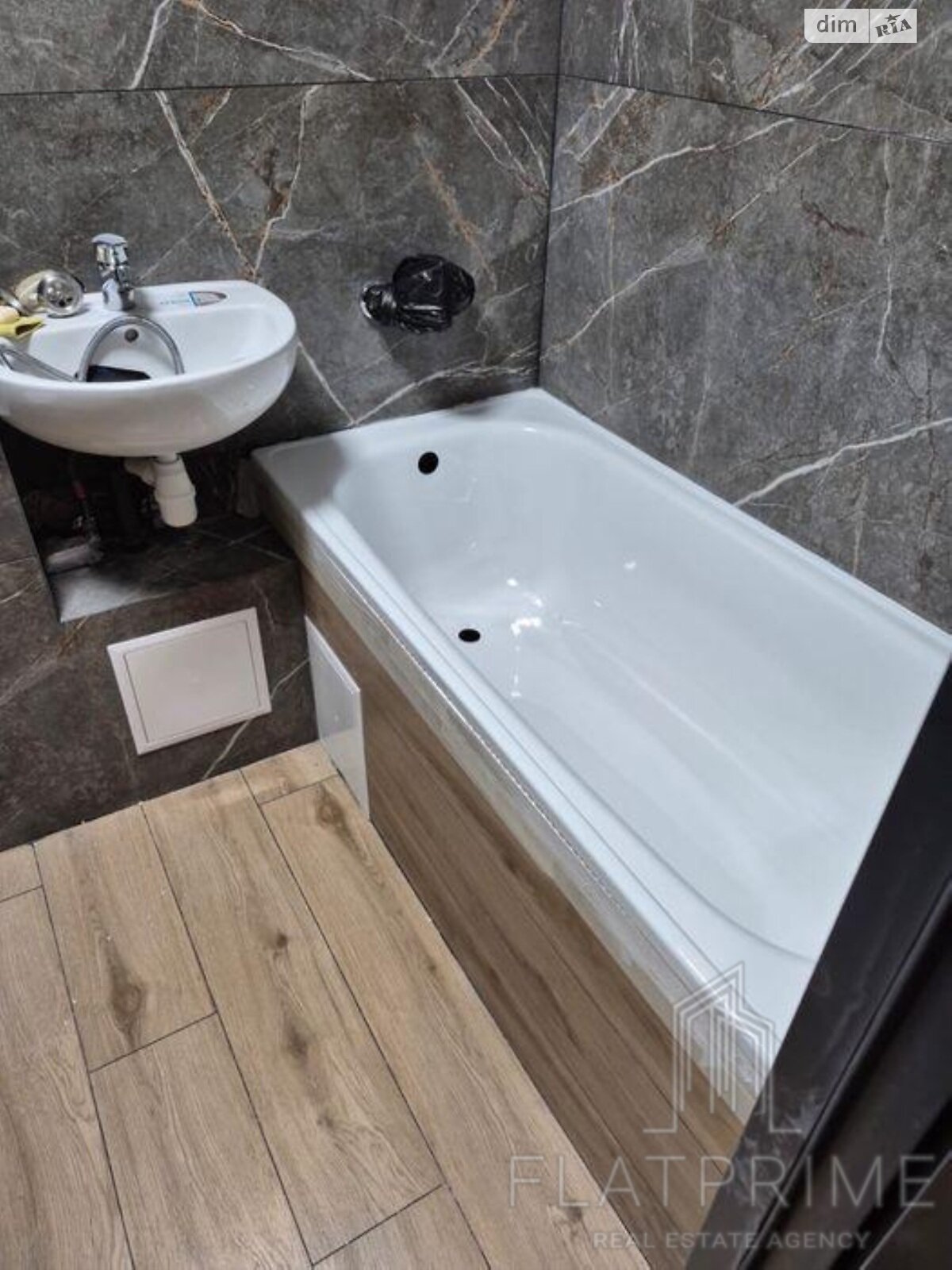 Продаж трикімнатної квартири в Києві, на просп. Воскресенський 15А, район Райдужний Масив фото 1