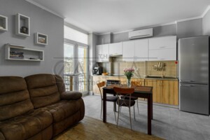 Продажа трехкомнатной квартиры в Киеве, на ул. Регенераторная 4 корпус 1, район Днепровский фото 2