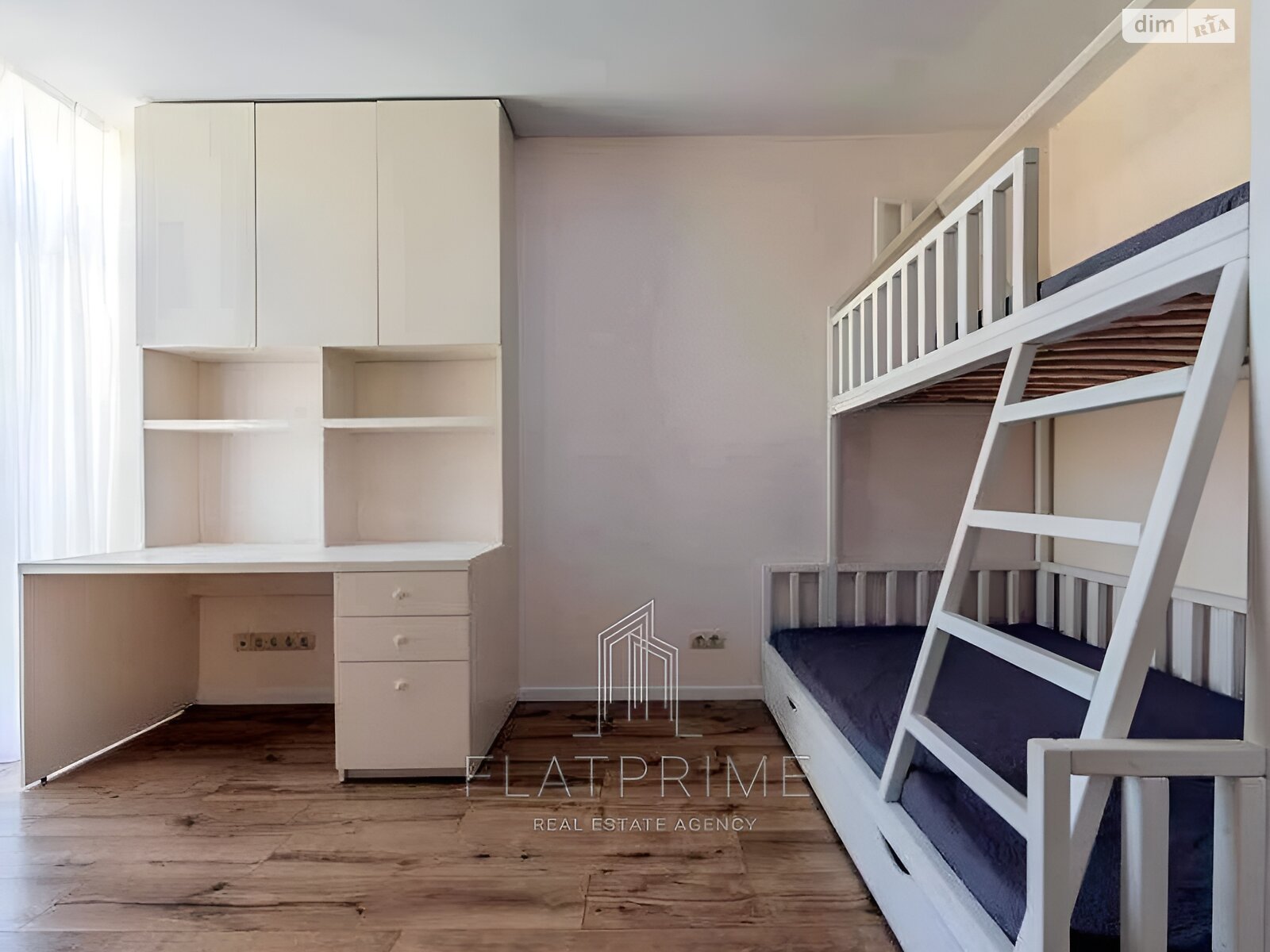 Продаж трикімнатної квартири в Києві, на вул. Регенераторна 4 корпус 16, фото 1 Продаж трикімнатної квартири в Києві, на вул. Регенераторна 4 корпус 16, фото 1