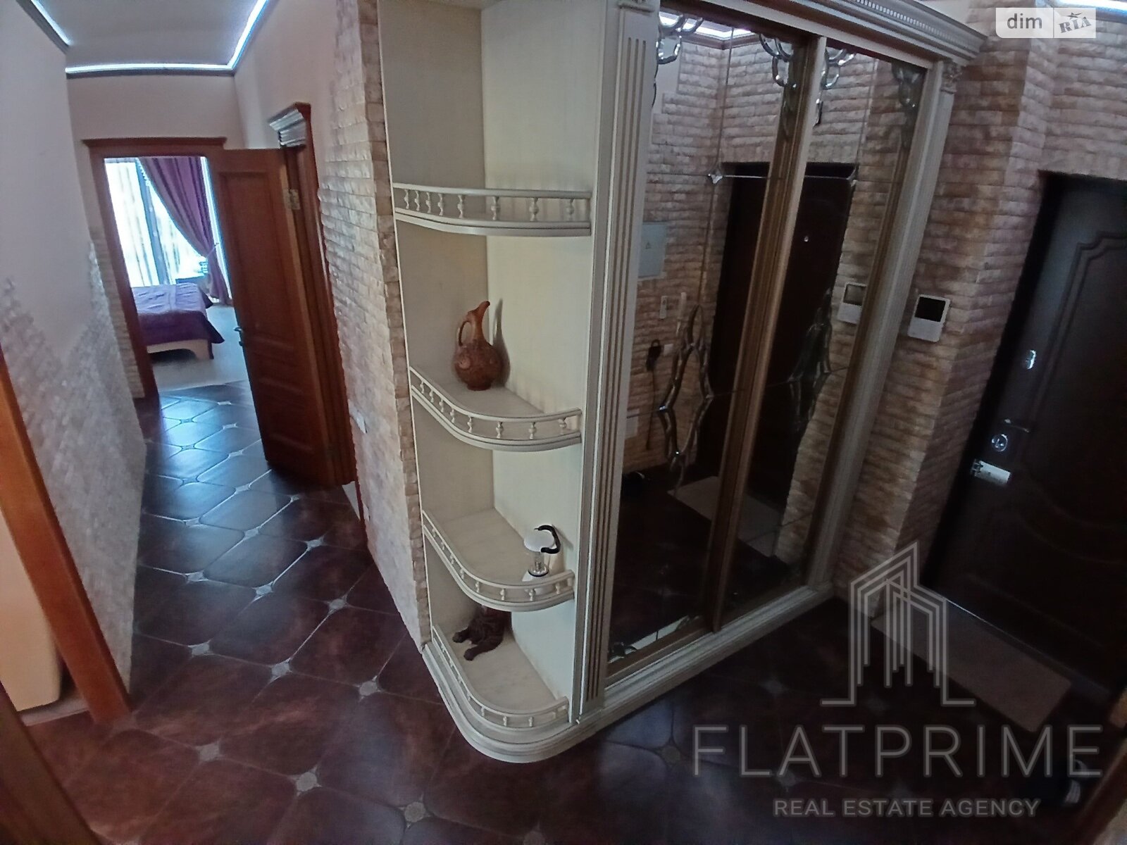 Продаж двокімнатної квартири в Києві, на вул. Регенераторна 4-17, кв. 32, фото 1 Продаж двокімнатної квартири в Києві, на вул. Регенераторна 4-17, кв. 32, фото 1