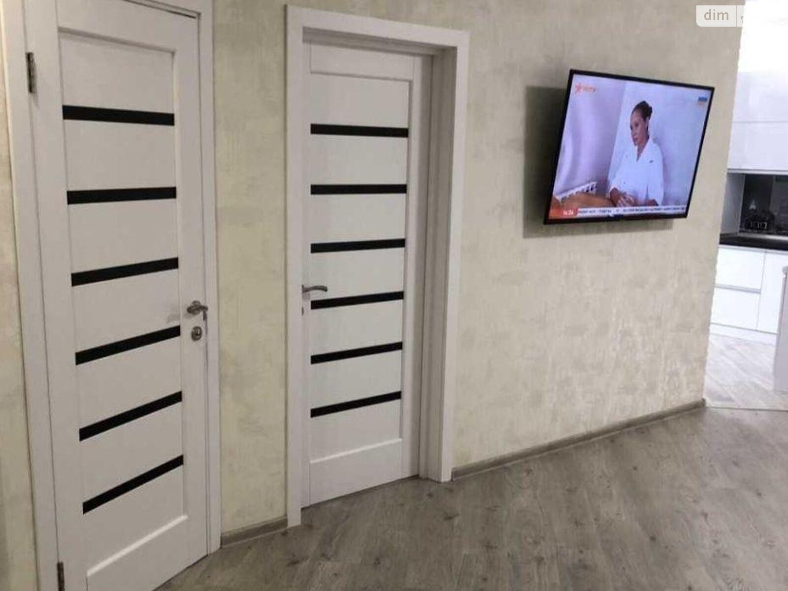 Продажа трехкомнатной квартиры в Киеве, на ул. Драгоманова 2Б, район Рембаза фото 1 Продажа трехкомнатной квартиры в Киеве, на ул. Драгоманова 2Б, район Рембаза фото 1