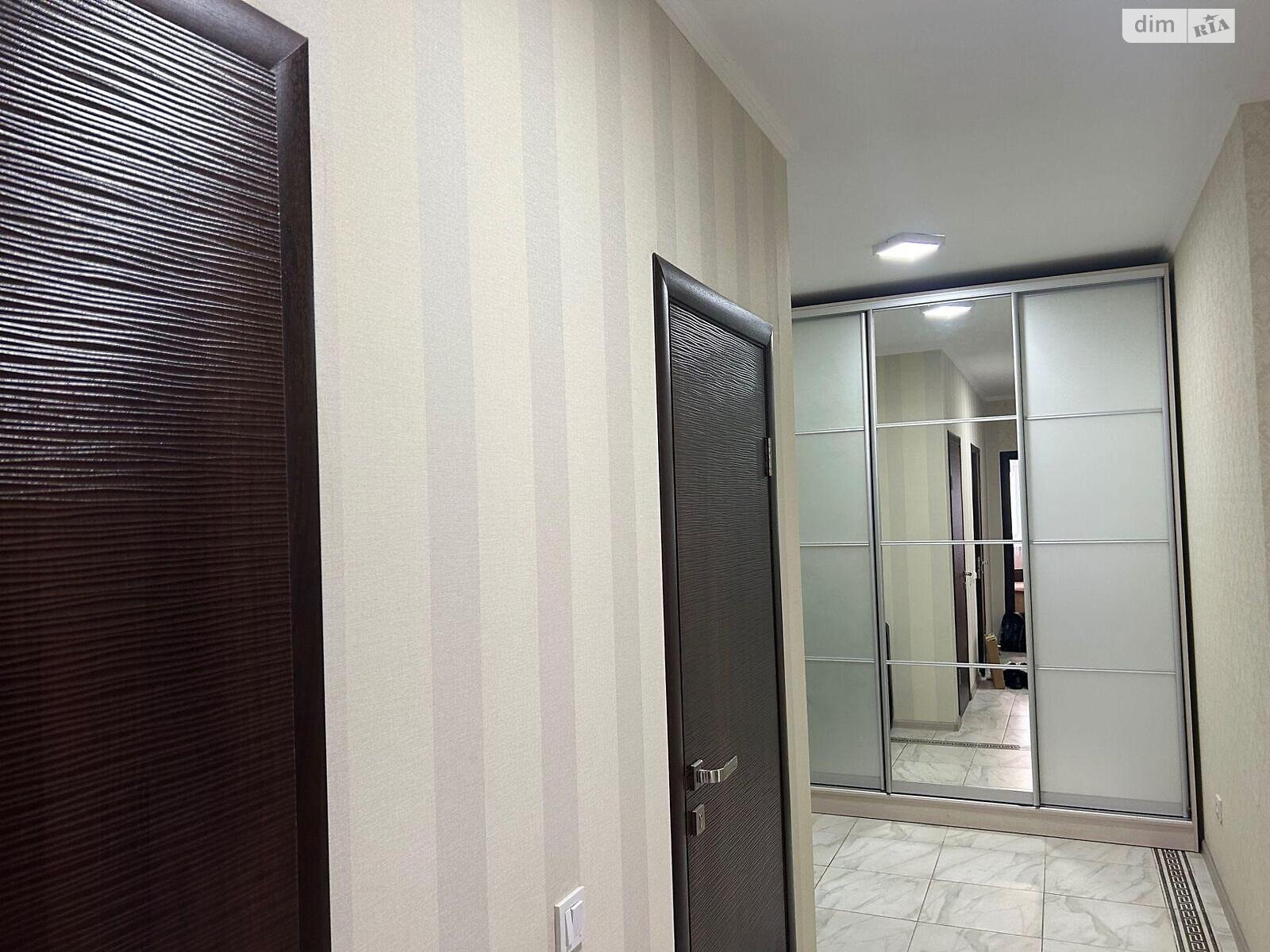 Продаж двокімнатної квартири в Києві, на вул. Драгоманова 2А, район Рембаза фото 1 Продаж двокімнатної квартири в Києві, на вул. Драгоманова 2А, район Рембаза фото 1