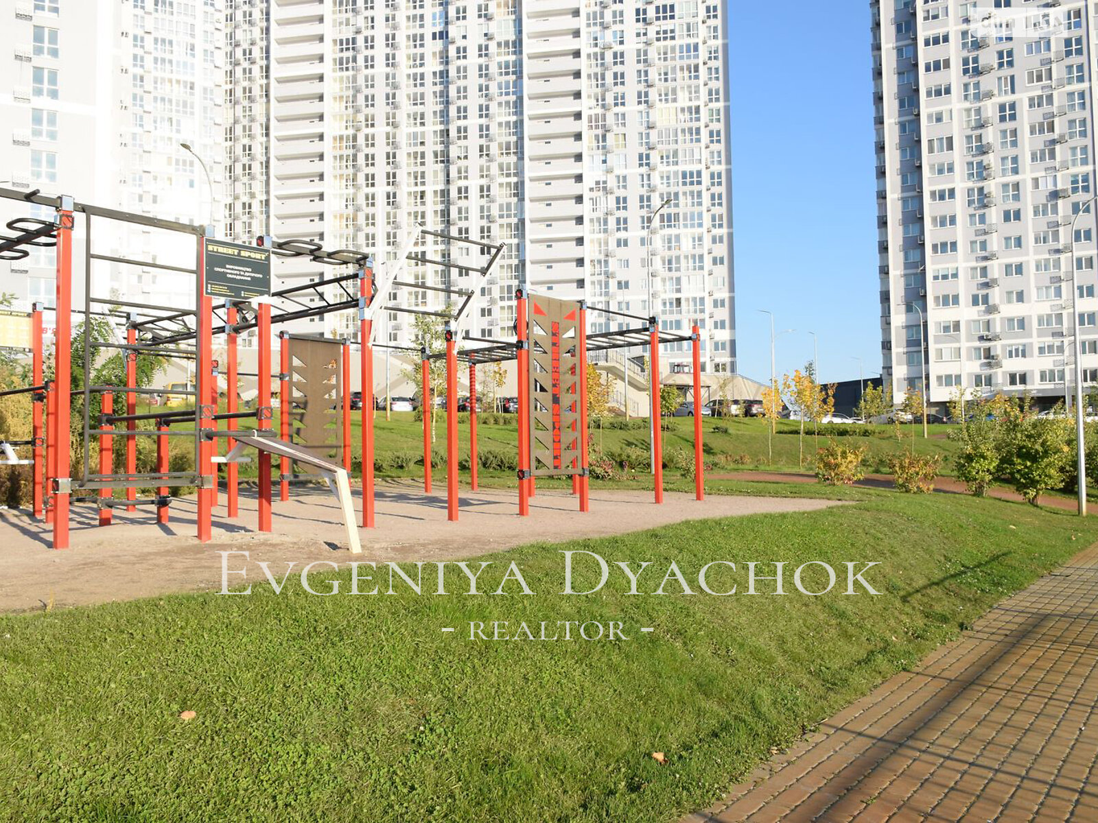 Продаж трикімнатної квартири в Києві, на вул. Ревуцького 40Б, фото 1 Продаж трикімнатної квартири в Києві, на вул. Ревуцького 40Б, фото 1