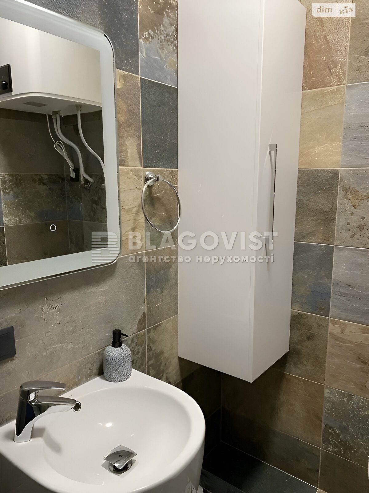 Продаж двокімнатної квартири в Києві, на вул. Ревуцького 40Г, фото 1 Продаж двокімнатної квартири в Києві, на вул. Ревуцького 40Г, фото 1