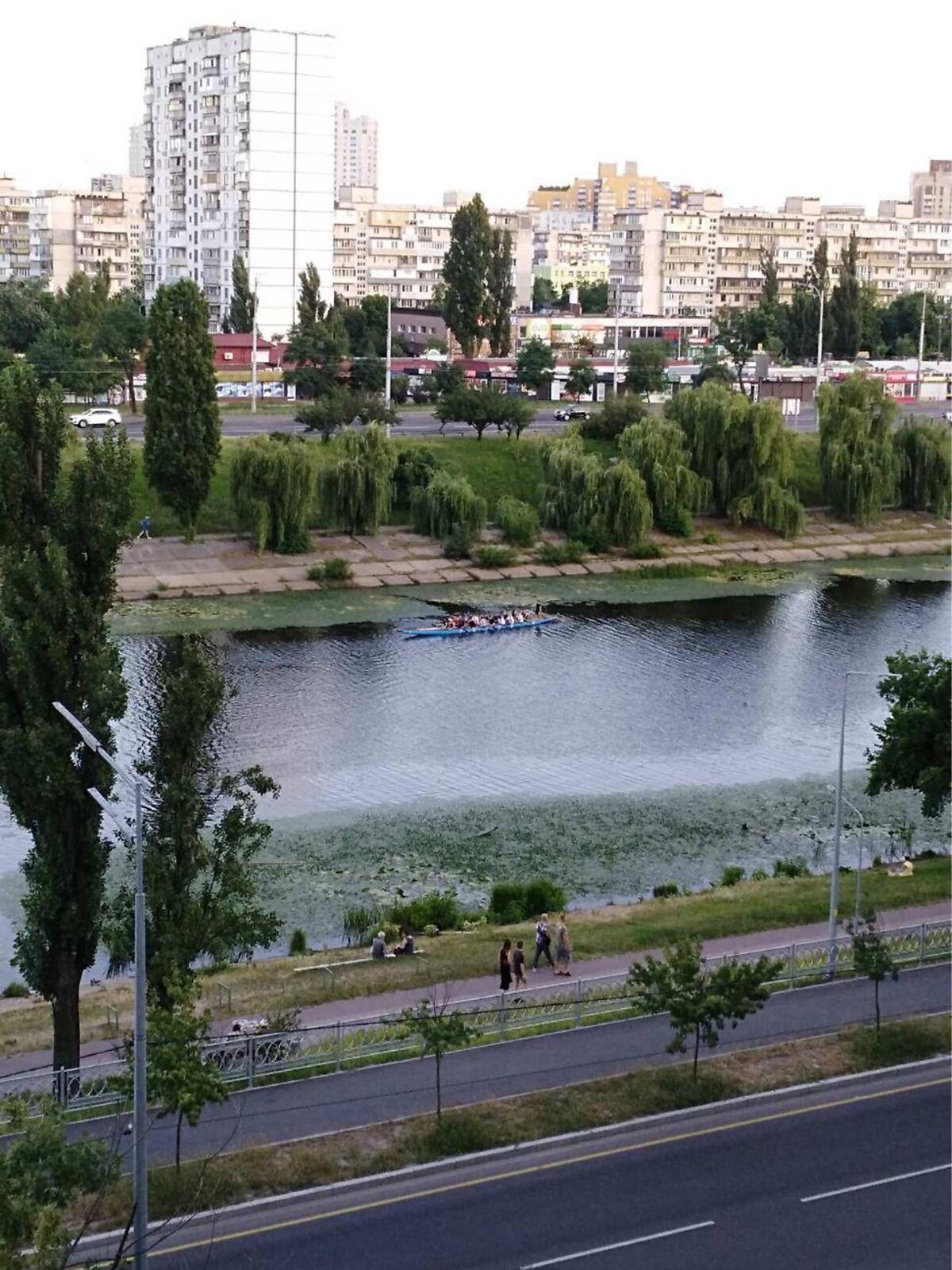 Продаж трикімнатної квартири в Києві, на вул. 17-а Ентузіастів 7, район Русанівка фото 1 Продаж трикімнатної квартири в Києві, на вул. 17-а Ентузіастів 7, район Русанівка фото 1
