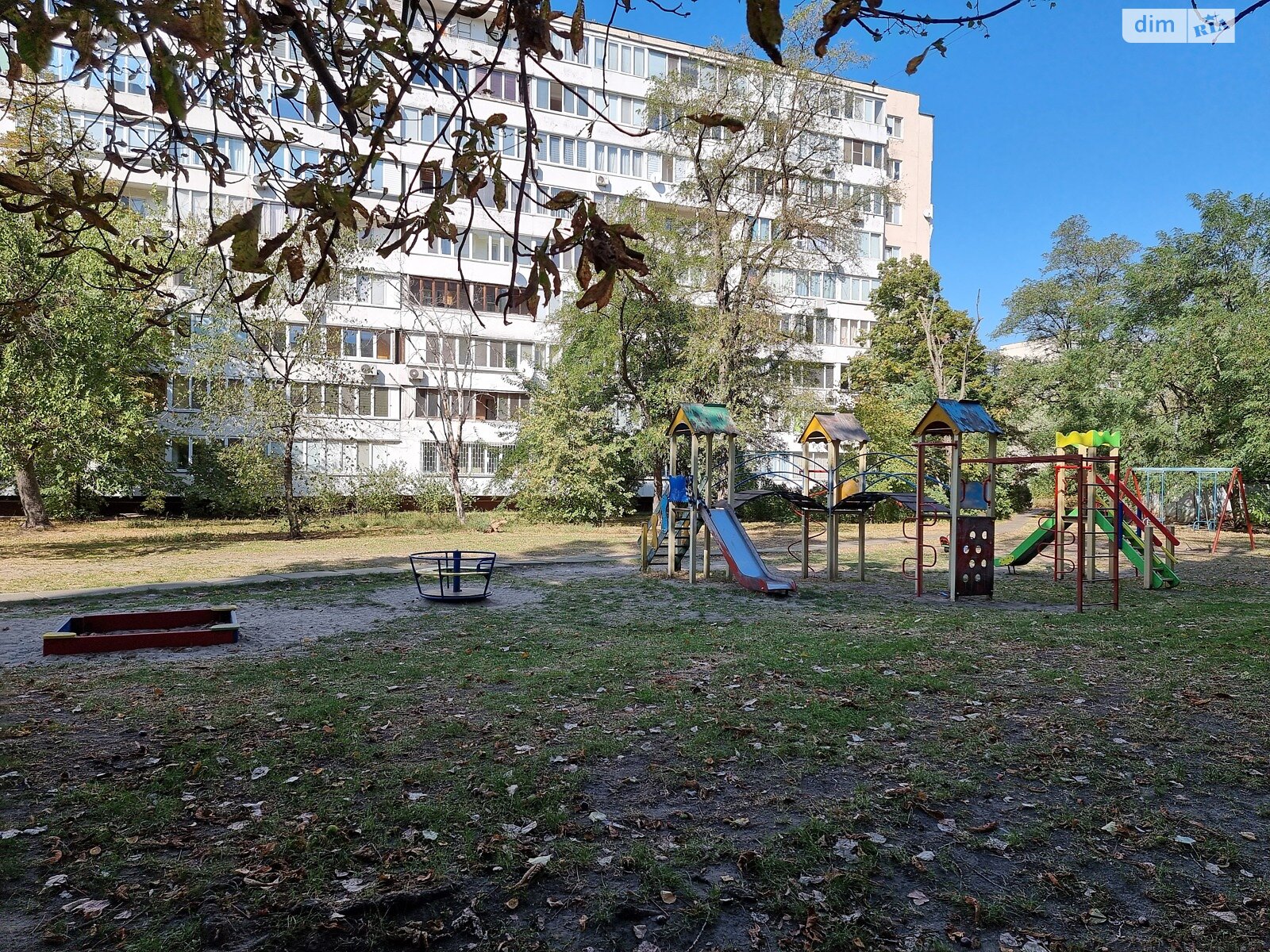 Продаж чотирикімнатної квартири в Києві, на вул. Ентузіастів 7, район Русанівка фото 1 Продаж чотирикімнатної квартири в Києві, на вул. Ентузіастів 7, район Русанівка фото 1