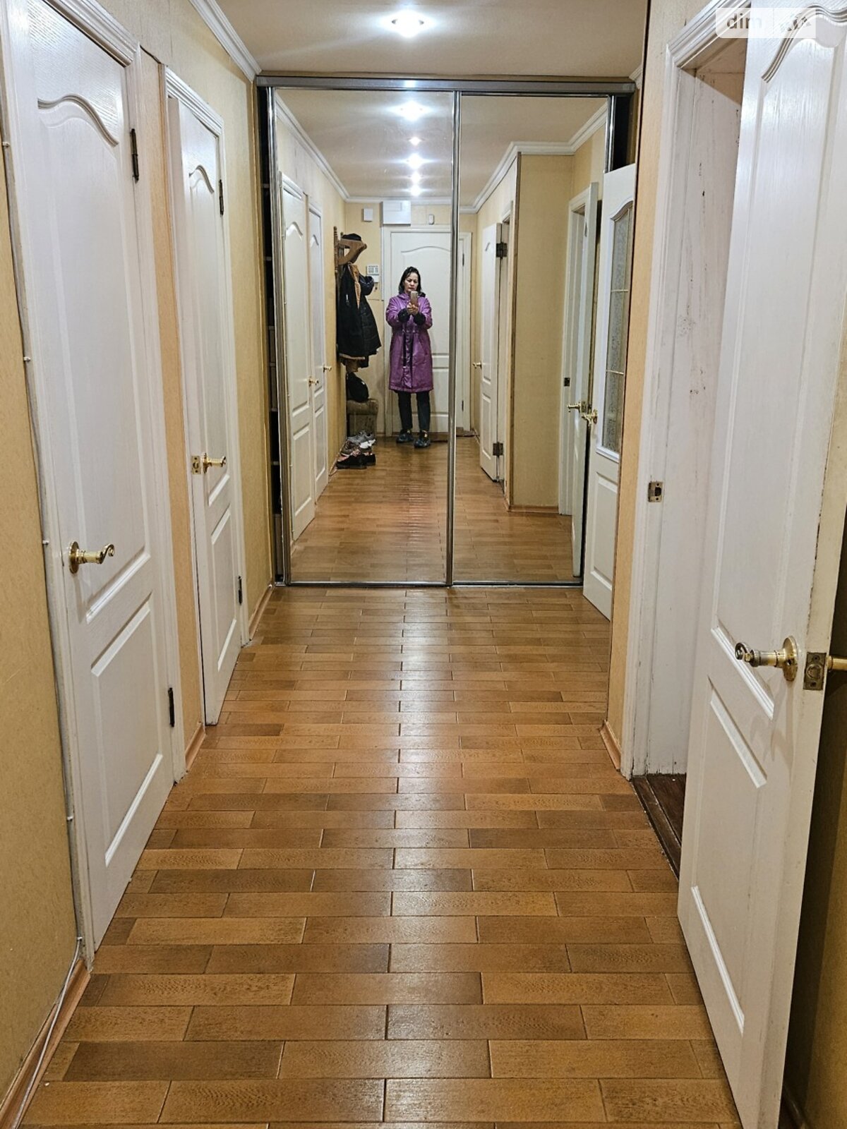 Продаж трикімнатної квартири в Києві, на вул. Ентузіастів 9, район Русанівка фото 1 Продаж трикімнатної квартири в Києві, на вул. Ентузіастів 9, район Русанівка фото 1