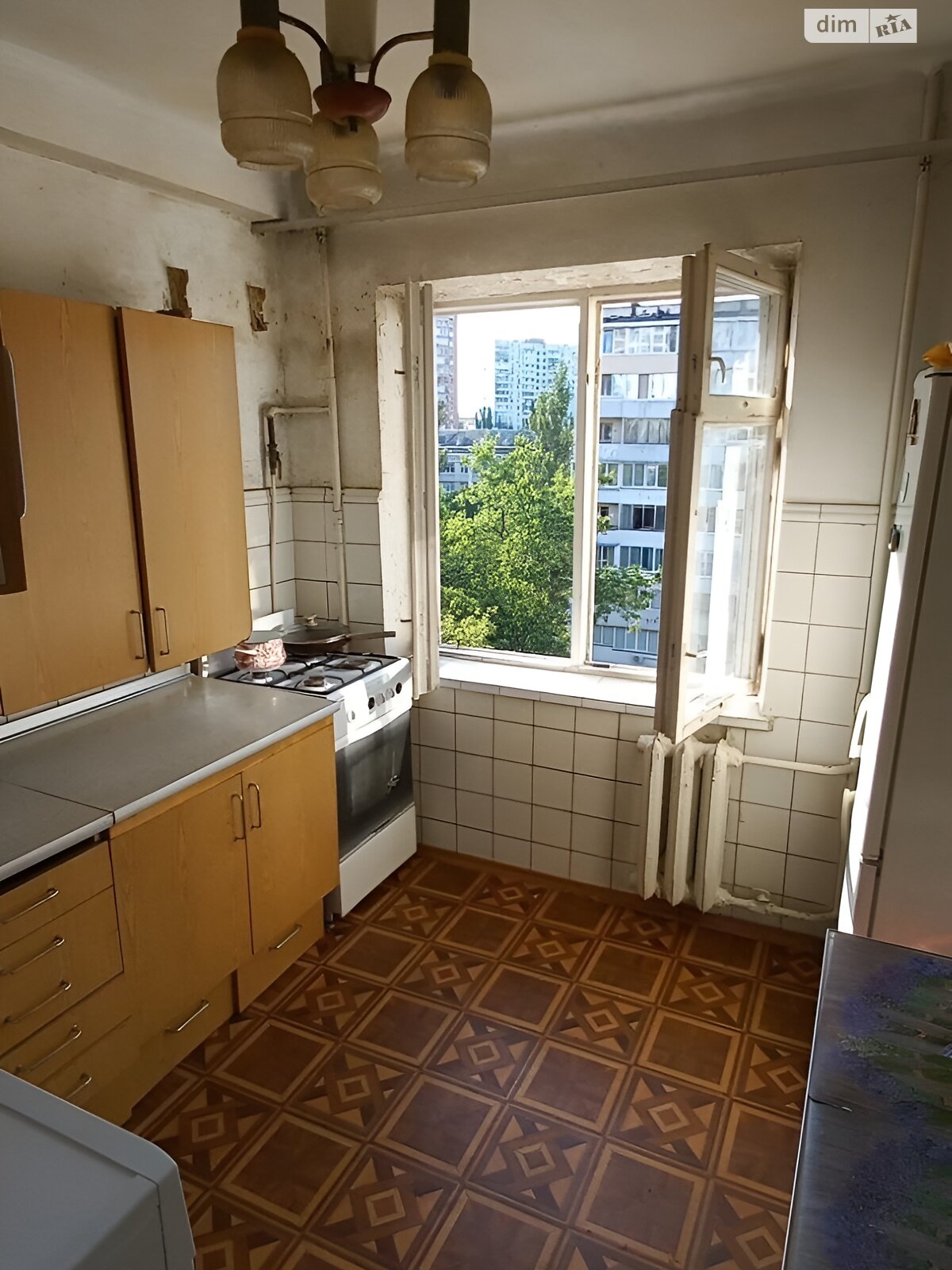 Продажа трехкомнатной квартиры в Киеве, на ул. Энтузиастов 9/1, район Русановка фото 1 Продажа трехкомнатной квартиры в Киеве, на ул. Энтузиастов 9/1, район Русановка фото 1