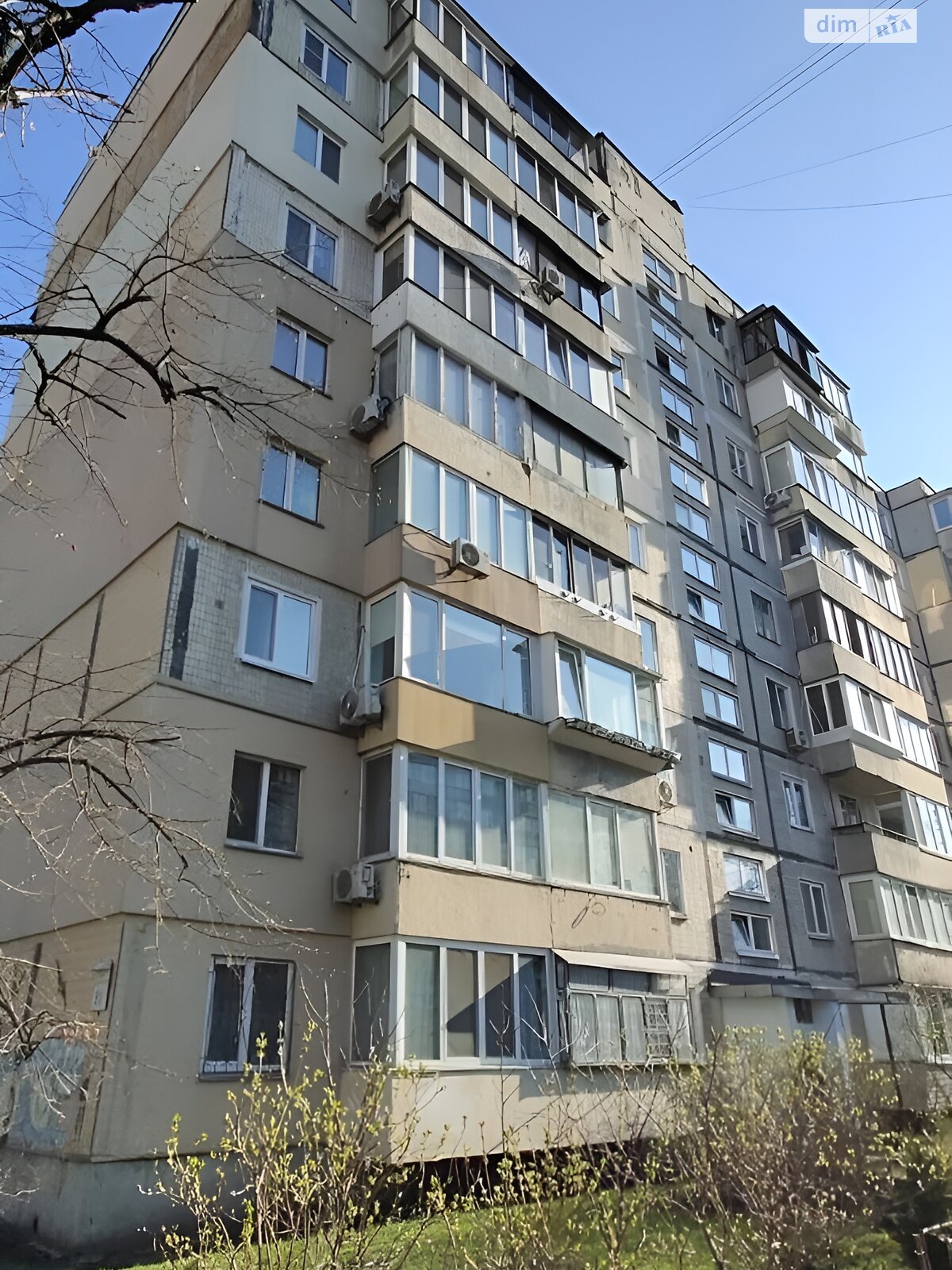 Продажа трехкомнатной квартиры в Киеве, на ул. Энтузиастов 9/1, район Русановка фото 1 Продажа трехкомнатной квартиры в Киеве, на ул. Энтузиастов 9/1, район Русановка фото 1