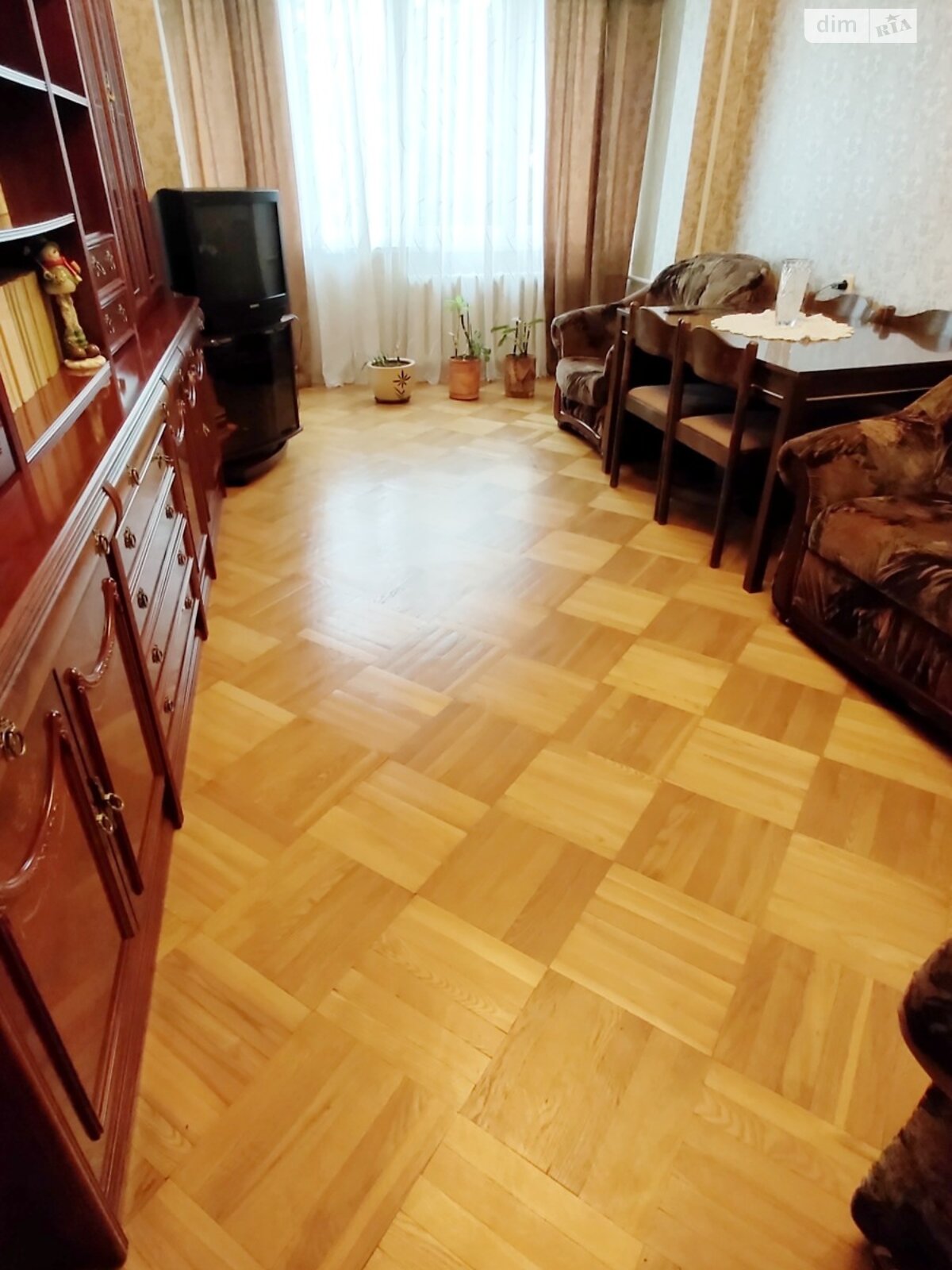 Продажа четырехкомнатной квартиры в Киеве, на ул. Энтузиастов 33, район Русановка фото 1 Продажа четырехкомнатной квартиры в Киеве, на ул. Энтузиастов 33, район Русановка фото 1