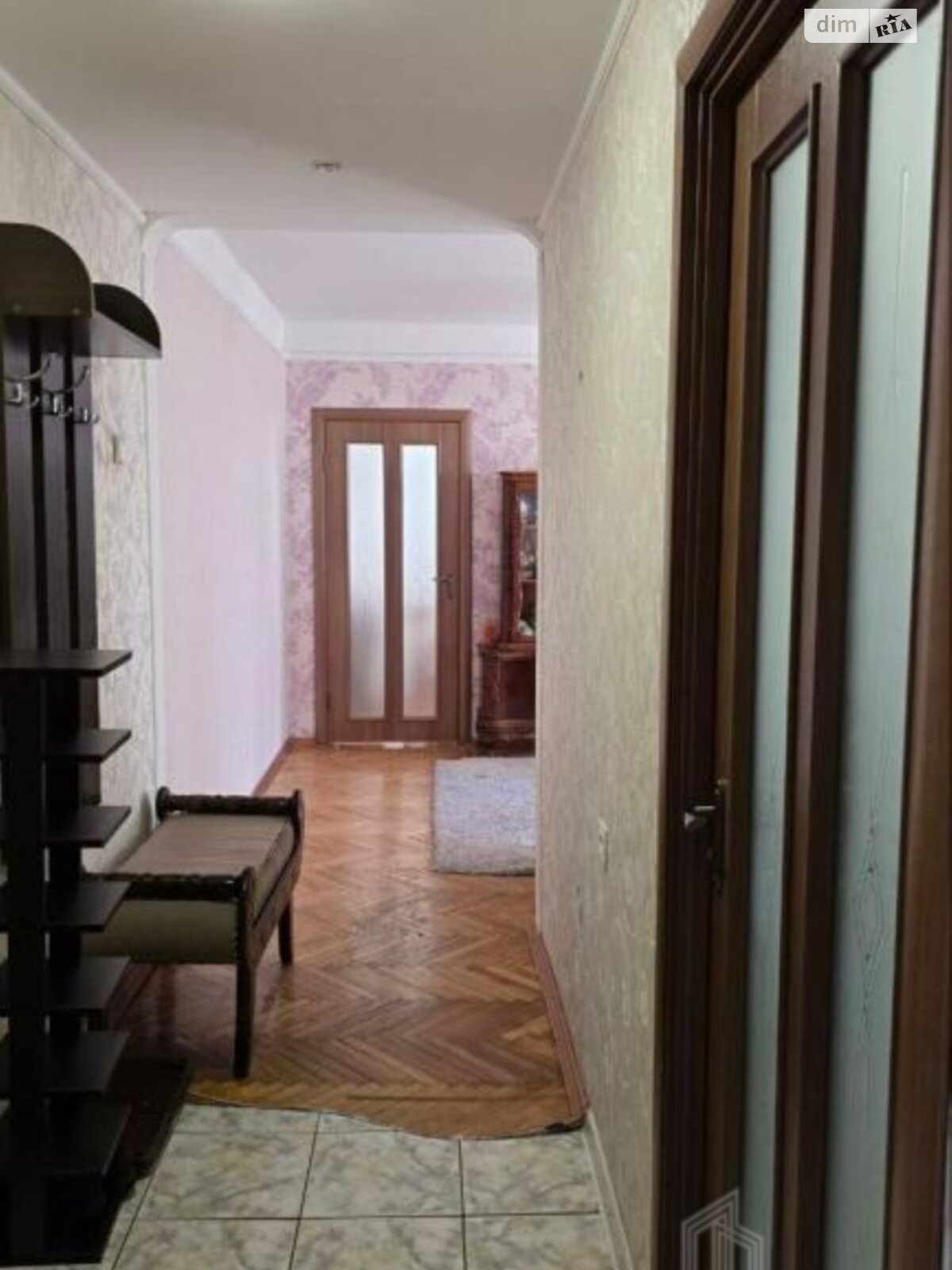 Продажа трехкомнатной квартиры в Киеве, на ул. Энтузиастов 7/1, район Русановка фото 1 Продажа трехкомнатной квартиры в Киеве, на ул. Энтузиастов 7/1, район Русановка фото 1
