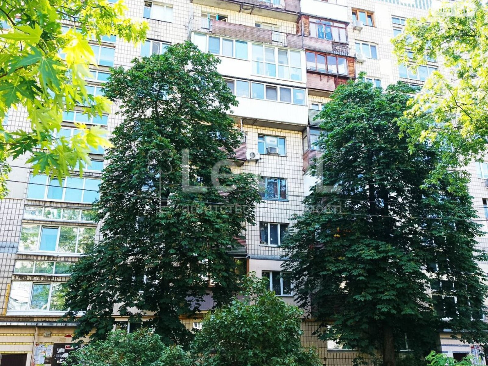 Продажа трехкомнатной квартиры в Киеве, на ул. Энтузиастов 15, район Русановка фото 1 Продажа трехкомнатной квартиры в Киеве, на ул. Энтузиастов 15, район Русановка фото 1
