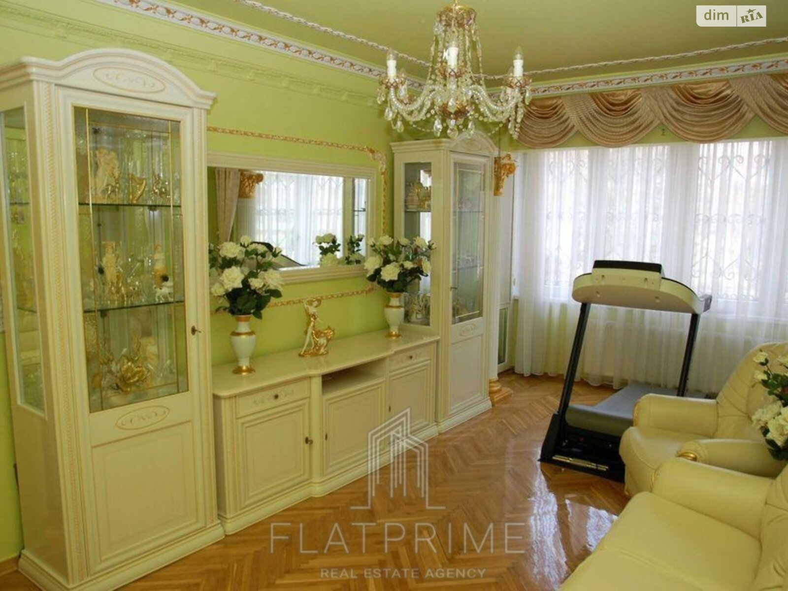 Продаж трикімнатної квартири в Києві, на вул. Ентузіастів 41, район Русанівка фото 1