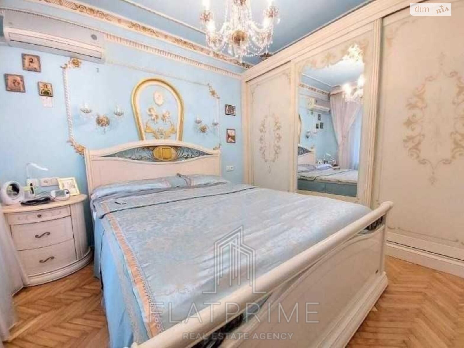 Продаж трикімнатної квартири в Києві, на вул. Ентузіастів 41, район Русанівка фото 1