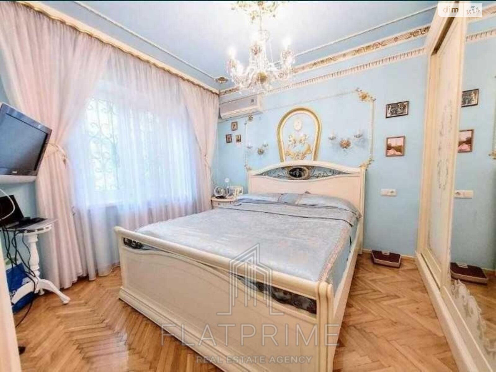 Продаж трикімнатної квартири в Києві, на вул. Ентузіастів 41, район Русанівка фото 1