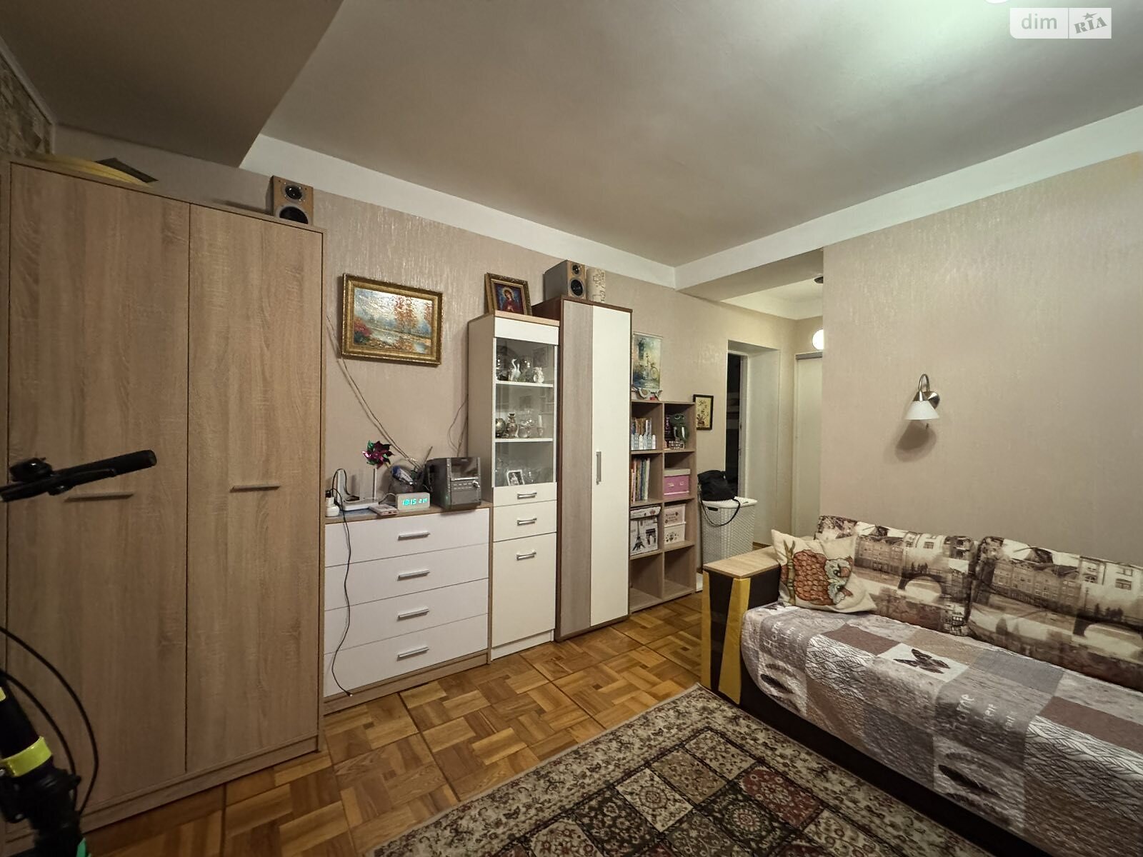 Продажа трехкомнатной квартиры в Киеве, на ул. Энтузиастов, район Русановка фото 1 Продажа трехкомнатной квартиры в Киеве, на ул. Энтузиастов, район Русановка фото 1
