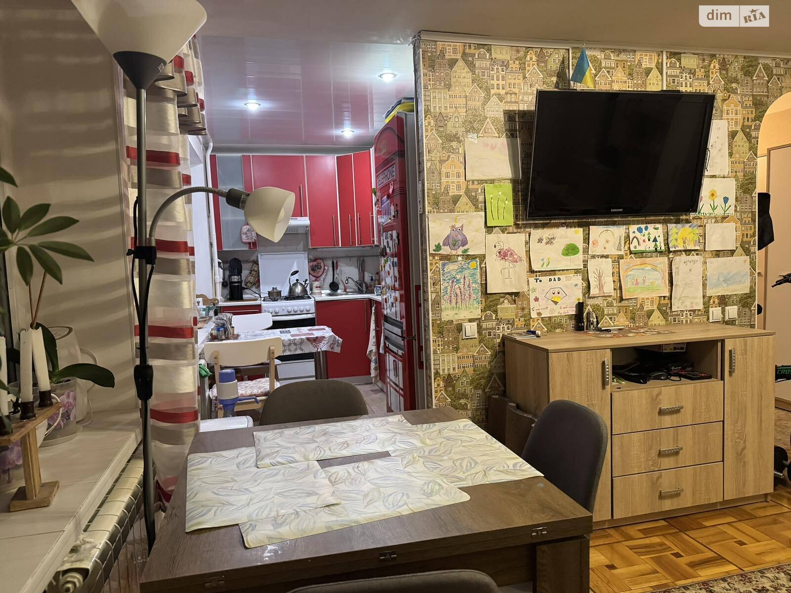 Продажа трехкомнатной квартиры в Киеве, на ул. Энтузиастов, район Русановка фото 1 Продажа трехкомнатной квартиры в Киеве, на ул. Энтузиастов, район Русановка фото 1