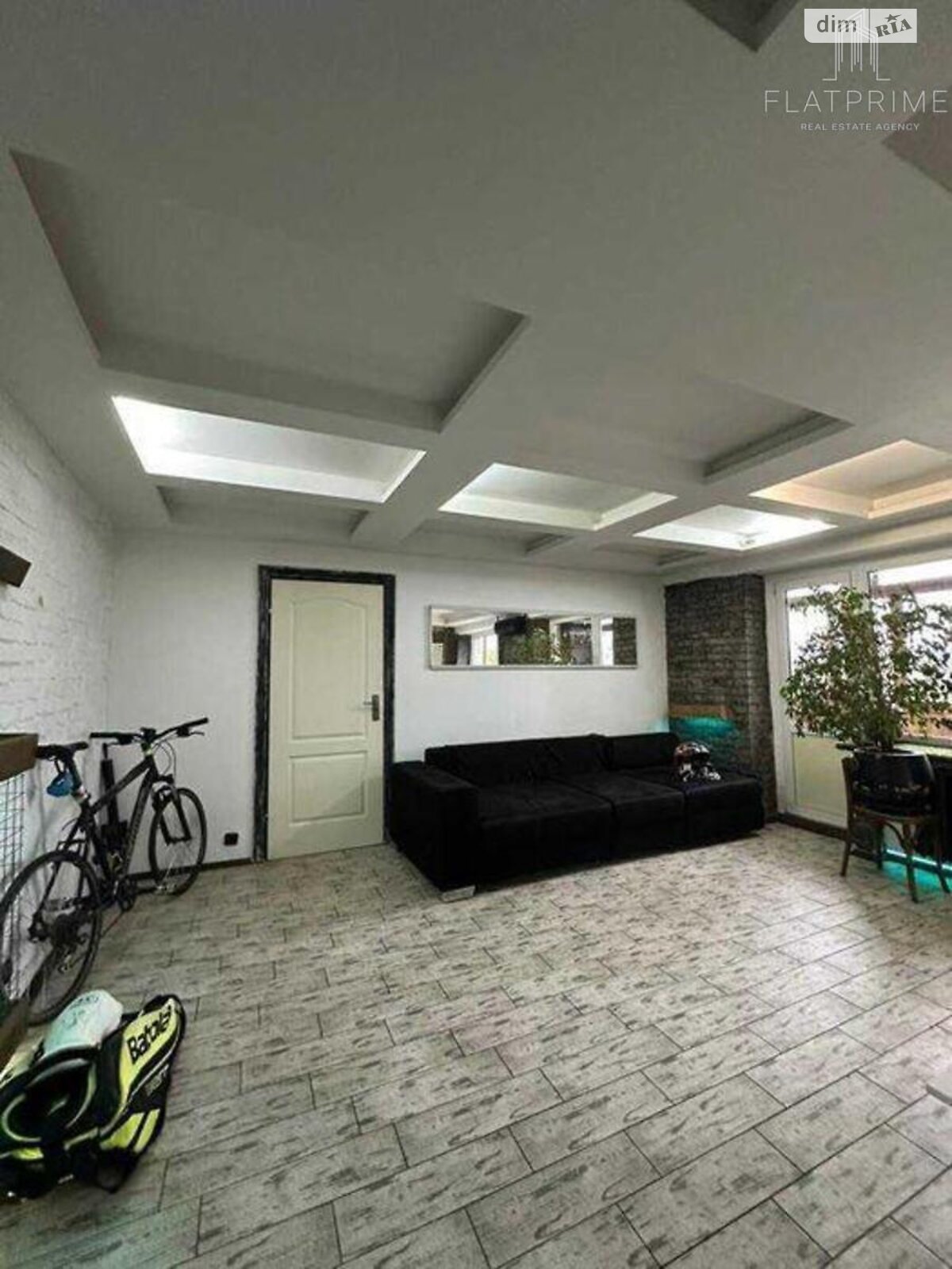 Продажа двухкомнатной квартиры в Киеве, на ул. Энтузиастов 17, район Русановка фото 1