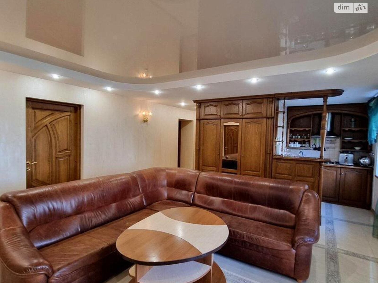 Продаж чотирикімнатної квартири в Києві, на вул. Ентузіастів 7, район Русанівка фото 1