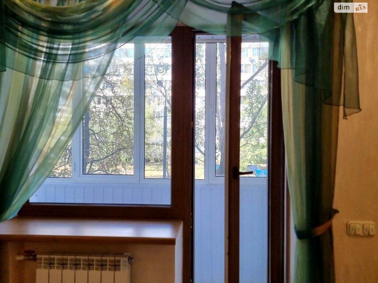 Продаж чотирикімнатної квартири в Києві, на вул. Ентузіастів 7, район Русанівка фото 1