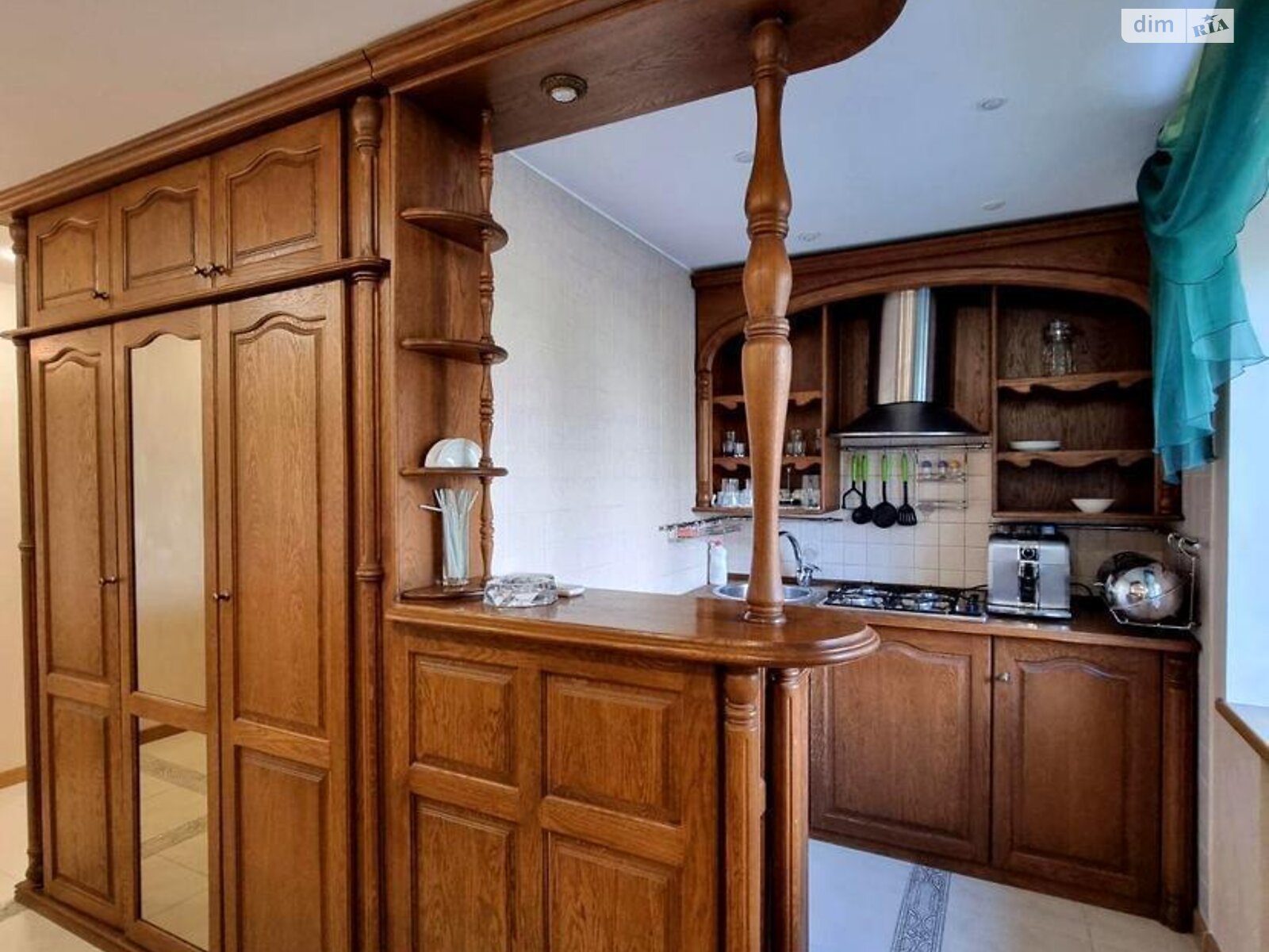 Продаж чотирикімнатної квартири в Києві, на вул. Ентузіастів 7, район Русанівка фото 1