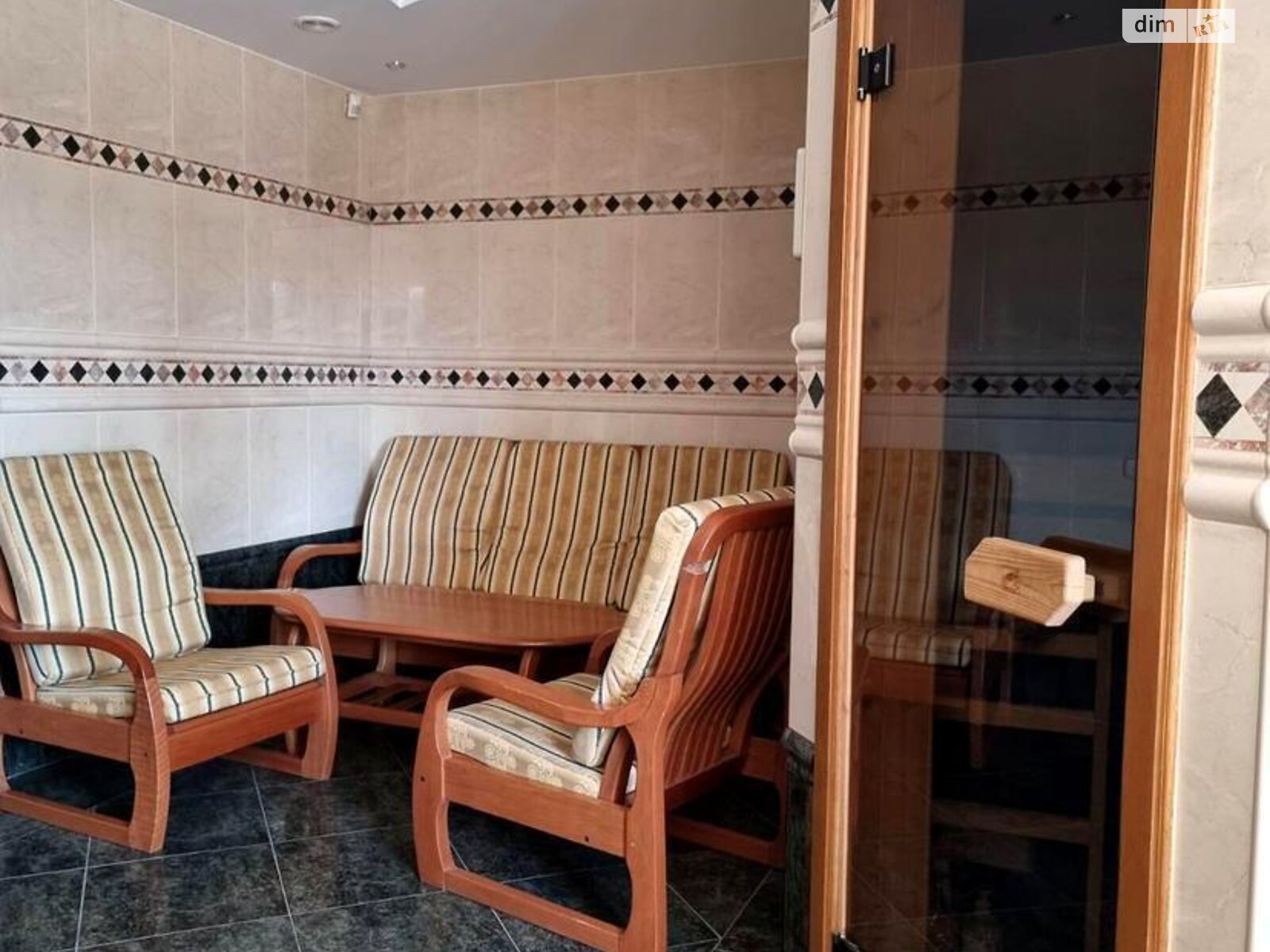 Продаж чотирикімнатної квартири в Києві, на вул. Ентузіастів 7, район Русанівка фото 1