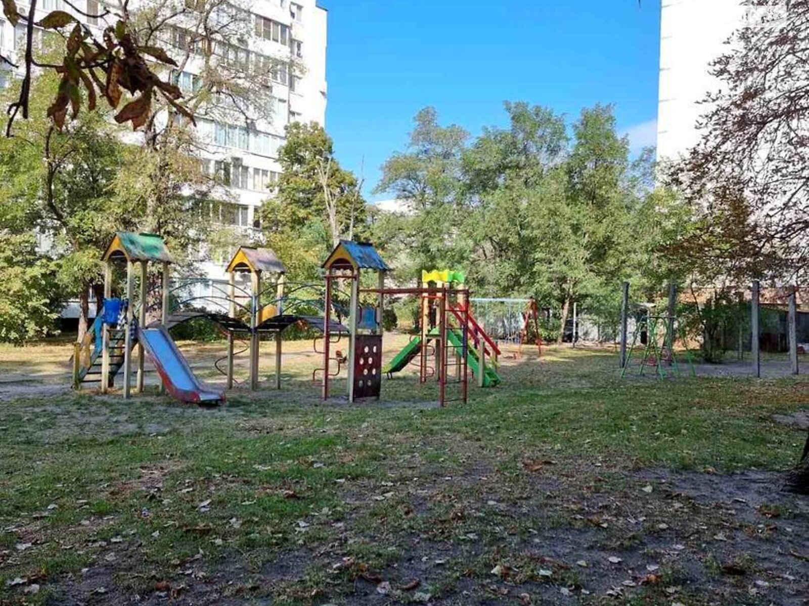 Продаж чотирикімнатної квартири в Києві, на вул. Ентузіастів 7, район Русанівка фото 1