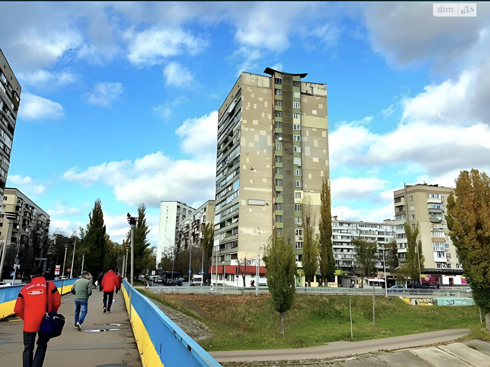 Продажа трехкомнатной квартиры в Киеве, на бул. Игоря Шамо 2/7, район Русановка фото 1 Продажа трехкомнатной квартиры в Киеве, на бул. Игоря Шамо 2/7, район Русановка фото 1