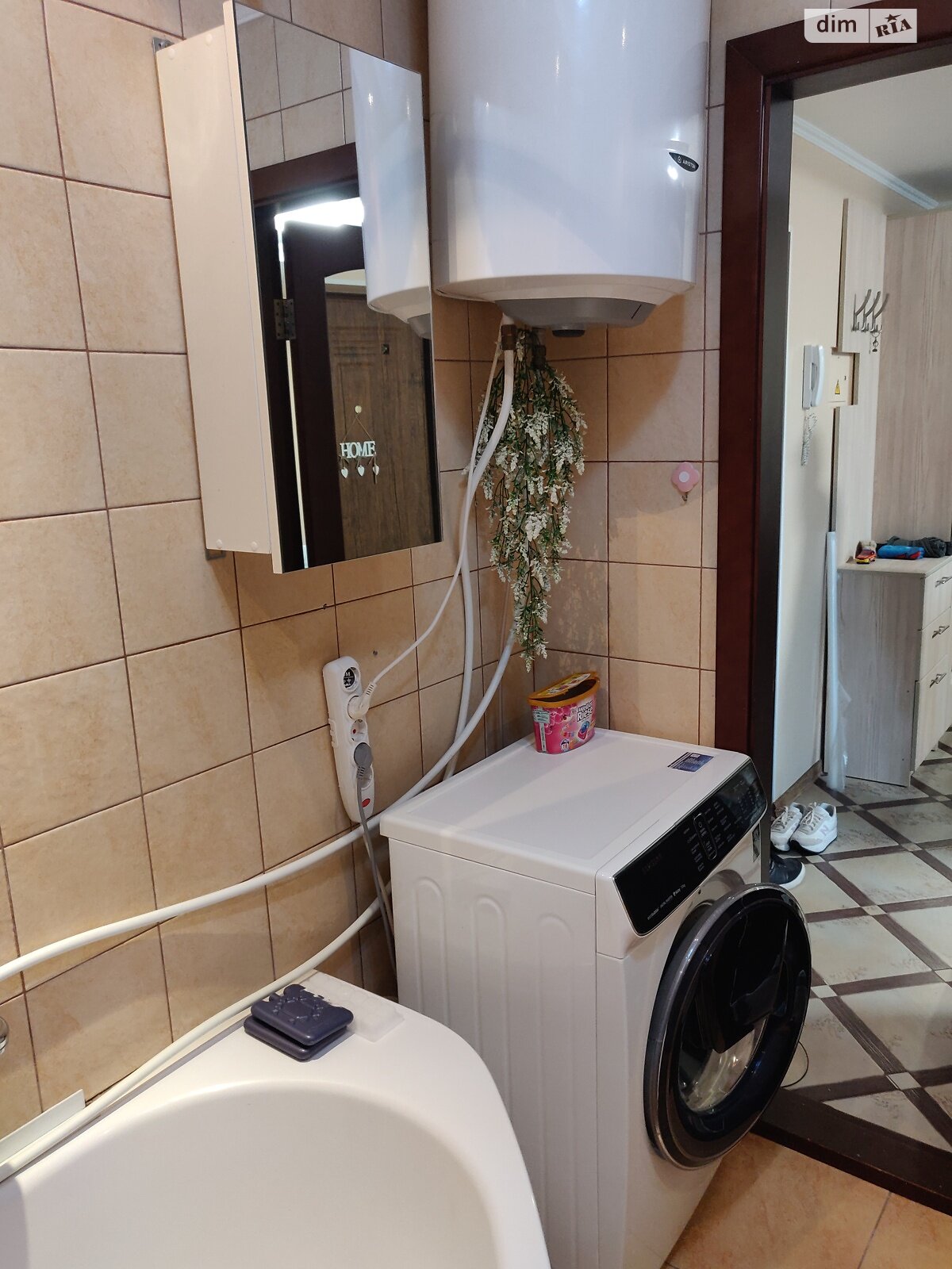 Продаж трикімнатної квартири в Києві, на бул. Ігоря Шамо 19, район Русанівка фото 1 Продаж трикімнатної квартири в Києві, на бул. Ігоря Шамо 19, район Русанівка фото 1