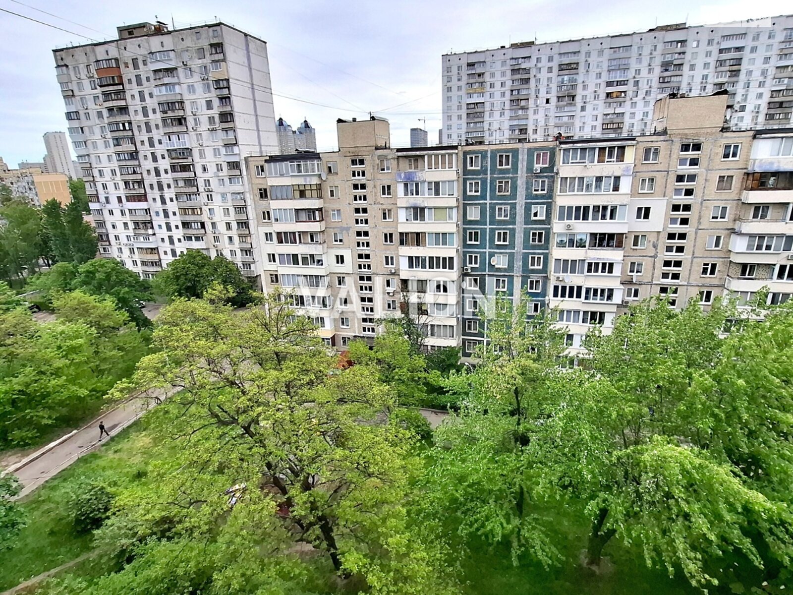 Продаж трикімнатної квартири в Києві, на бул. Ігоря Шамо 13А, район Русанівка фото 1 Продаж трикімнатної квартири в Києві, на бул. Ігоря Шамо 13А, район Русанівка фото 1