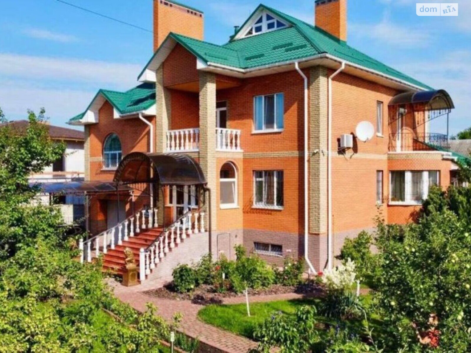 Продажа семикомнатной квартиры в Киеве, на ул. Садовая 163, район Осокорки фото 1