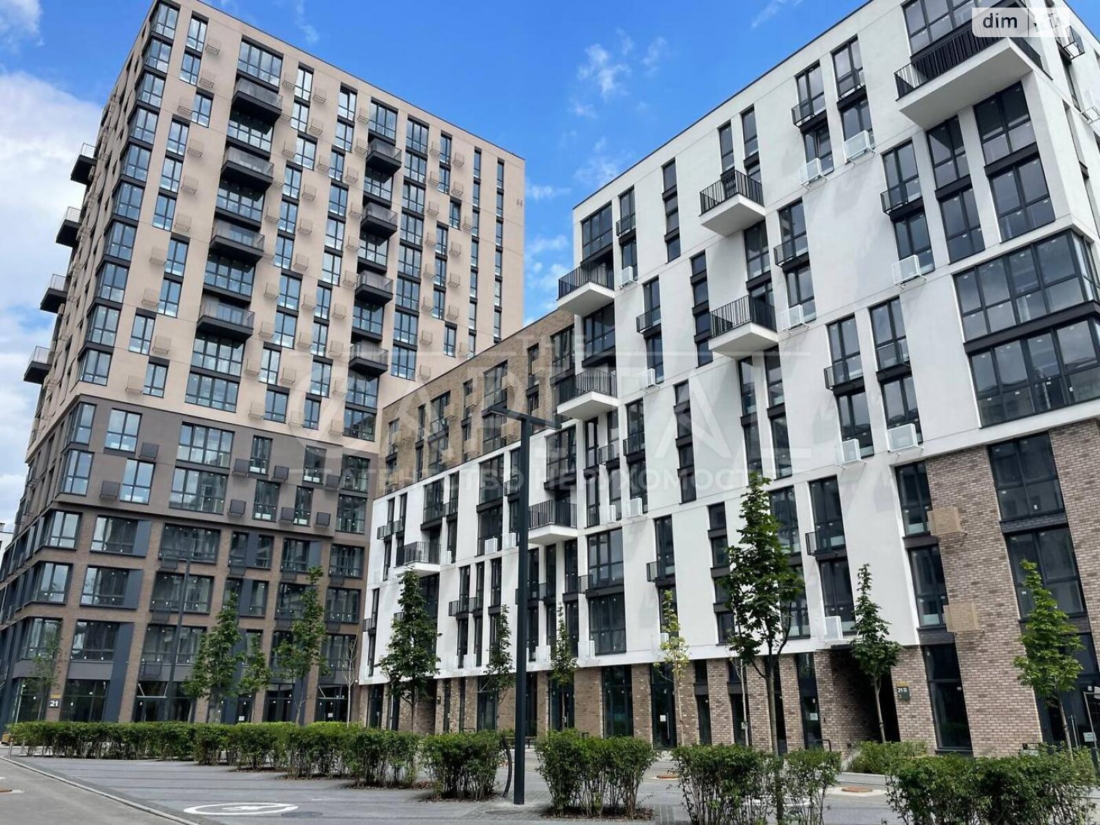 Продаж однокімнатної квартири в Києві, на вул. Салютна 2Б, фото 1 Продаж однокімнатної квартири в Києві, на вул. Салютна 2Б, фото 1