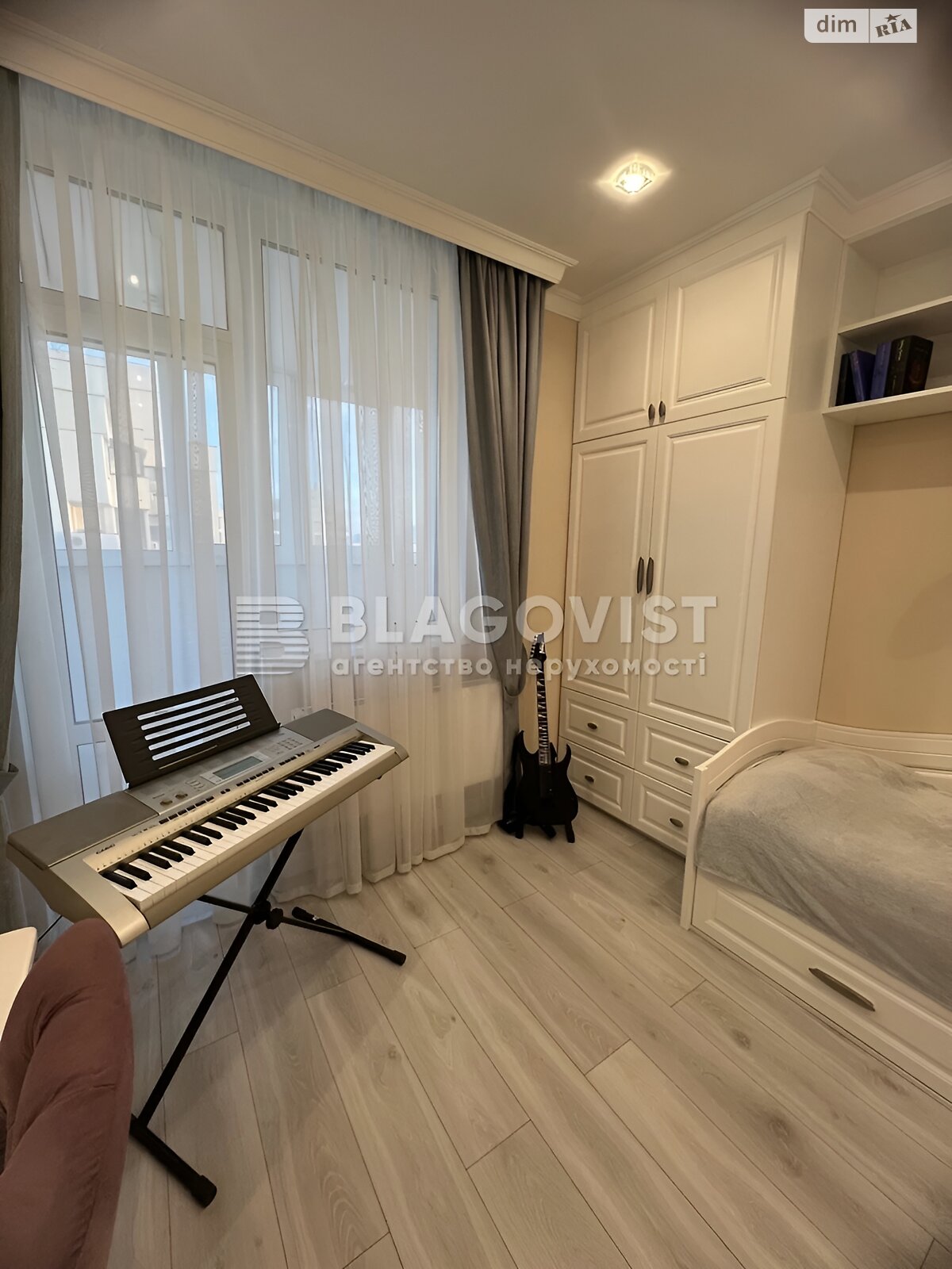 Продажа четырехкомнатной квартиры в Киеве, на ул. Самойло Кошки 12, фото 1 Продажа четырехкомнатной квартиры в Киеве, на ул. Самойло Кошки 12, фото 1