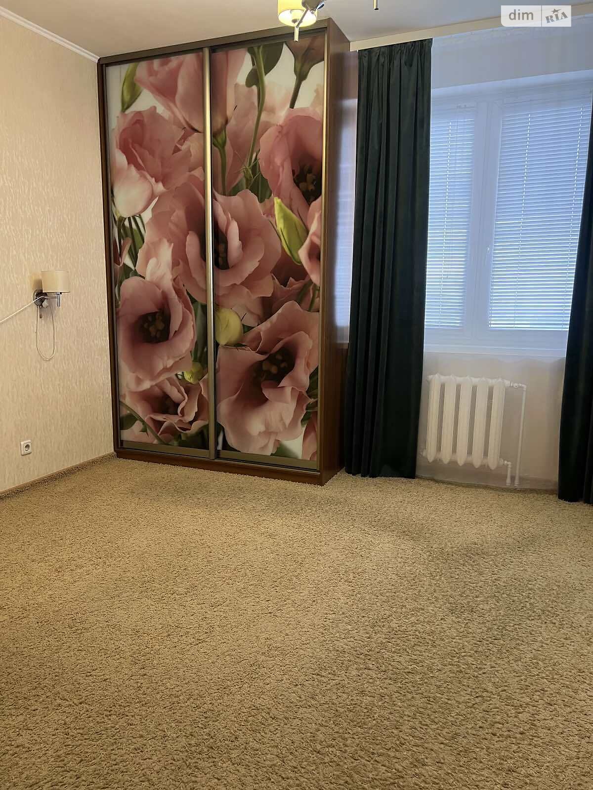 Продаж двокімнатної квартири в Києві, на вул. Велика Китаївська 10А, район Саперна Слобідка фото 1 Продаж двокімнатної квартири в Києві, на вул. Велика Китаївська 10А, район Саперна Слобідка фото 1