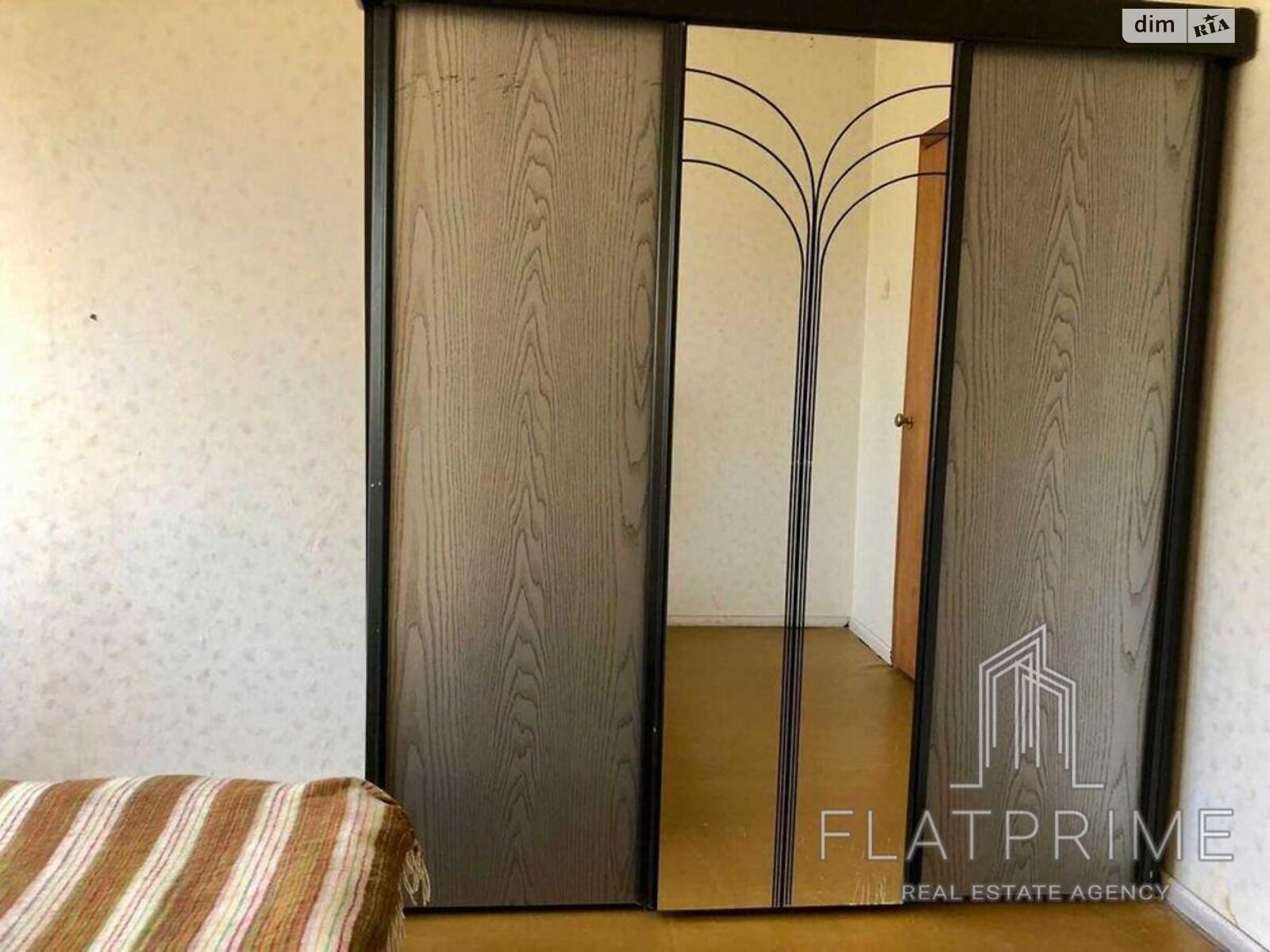 Продажа трехкомнатной квартиры в Киеве, на ул. Большая Китаевская 10, район Саперная Слободка фото 1 Продажа трехкомнатной квартиры в Киеве, на ул. Большая Китаевская 10, район Саперная Слободка фото 1