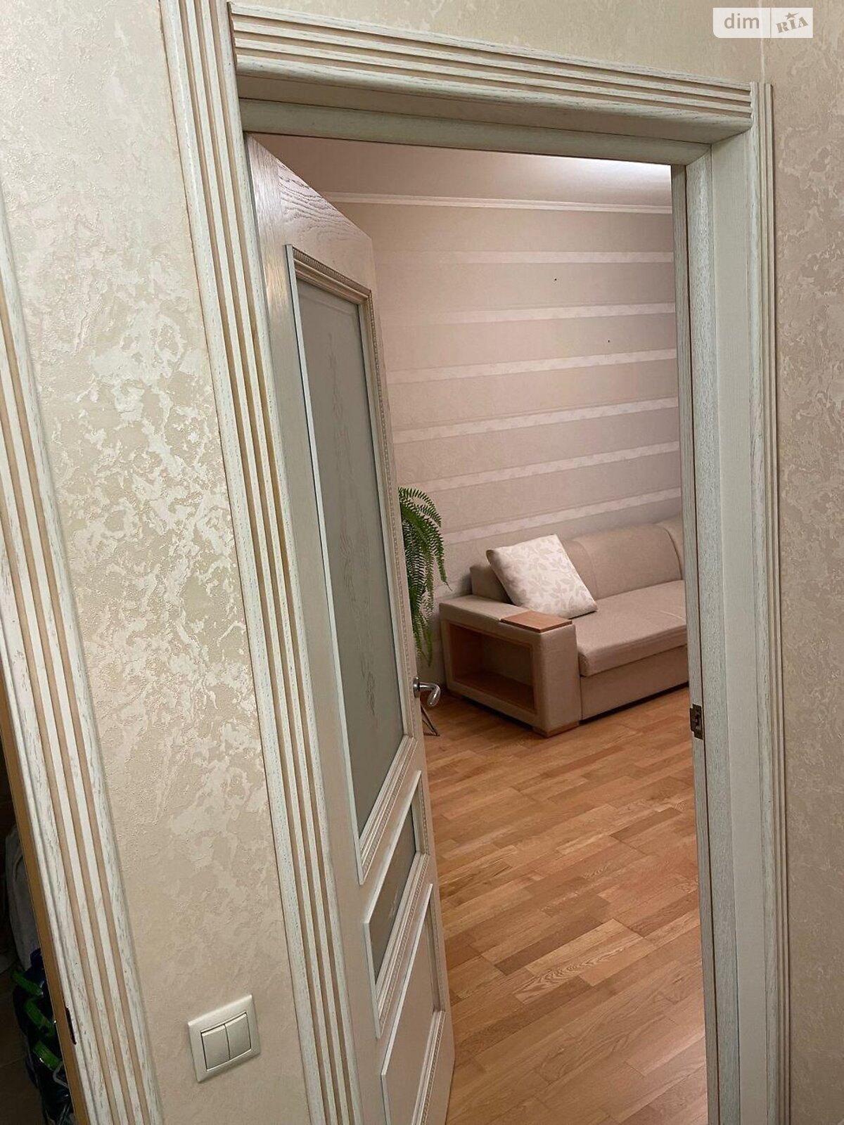 Продаж однокімнатної квартири в Києві, на вул. Велика Китаївська 59, район Саперна Слобідка фото 1 Продаж однокімнатної квартири в Києві, на вул. Велика Китаївська 59, район Саперна Слобідка фото 1