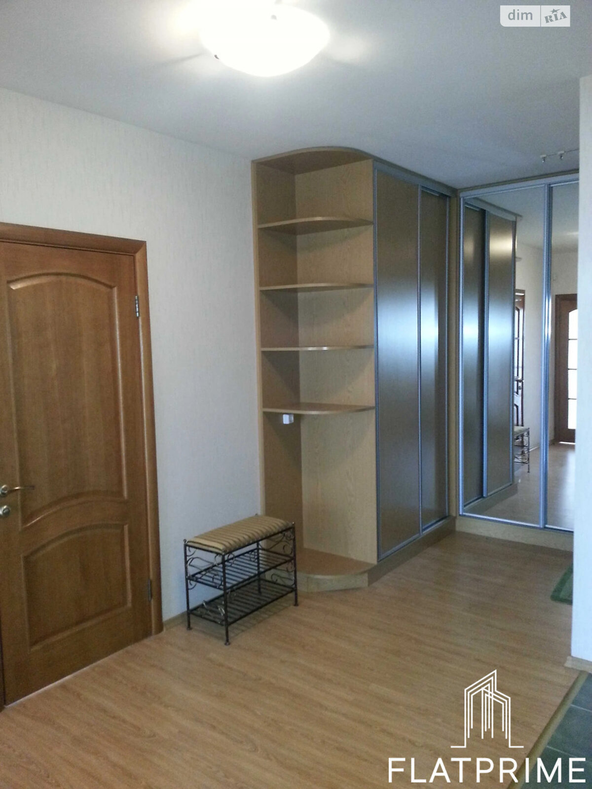 Продаж двокімнатної квартири в Києві, на вул. Велика Китаївська 10А, район Саперна Слобідка фото 1 Продаж двокімнатної квартири в Києві, на вул. Велика Китаївська 10А, район Саперна Слобідка фото 1
