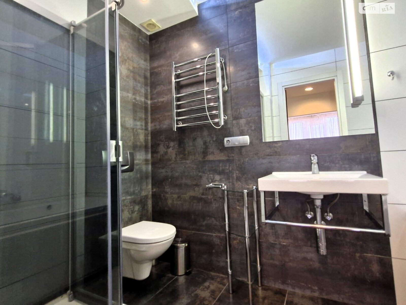 Продажа двухкомнатной квартиры в Киеве, на ул. Большая Китаевская 10А, район Саперная Слободка фото 1 Продажа двухкомнатной квартиры в Киеве, на ул. Большая Китаевская 10А, район Саперная Слободка фото 1