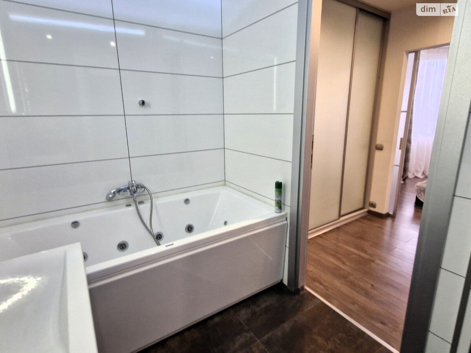 Продажа двухкомнатной квартиры в Киеве, на ул. Большая Китаевская 10А, район Саперная Слободка фото 1 Продажа двухкомнатной квартиры в Киеве, на ул. Большая Китаевская 10А, район Саперная Слободка фото 1