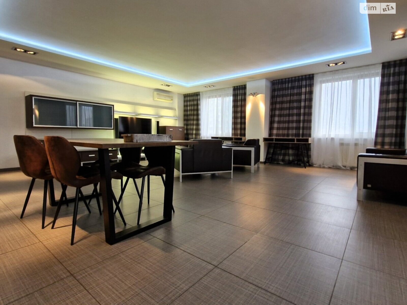 Продажа двухкомнатной квартиры в Киеве, на ул. Большая Китаевская 10А, район Саперная Слободка фото 1 Продажа двухкомнатной квартиры в Киеве, на ул. Большая Китаевская 10А, район Саперная Слободка фото 1