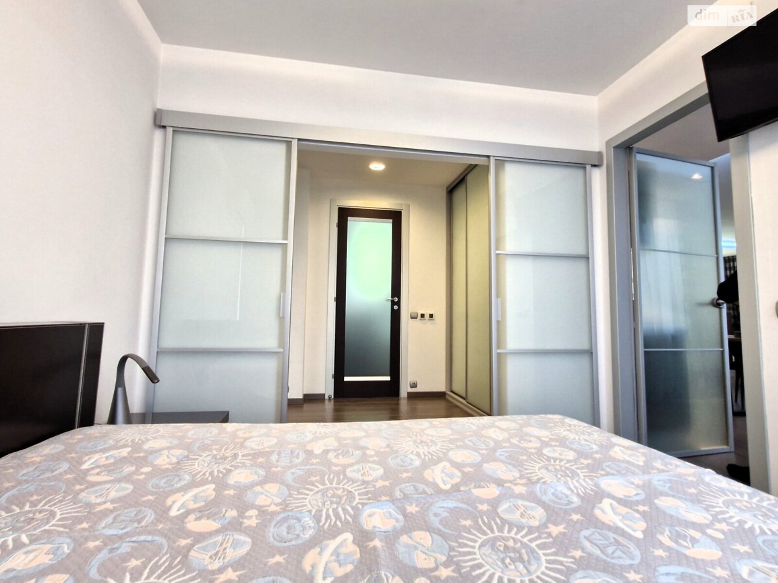 Продажа двухкомнатной квартиры в Киеве, на ул. Большая Китаевская 10А, район Саперная Слободка фото 1 Продажа двухкомнатной квартиры в Киеве, на ул. Большая Китаевская 10А, район Саперная Слободка фото 1